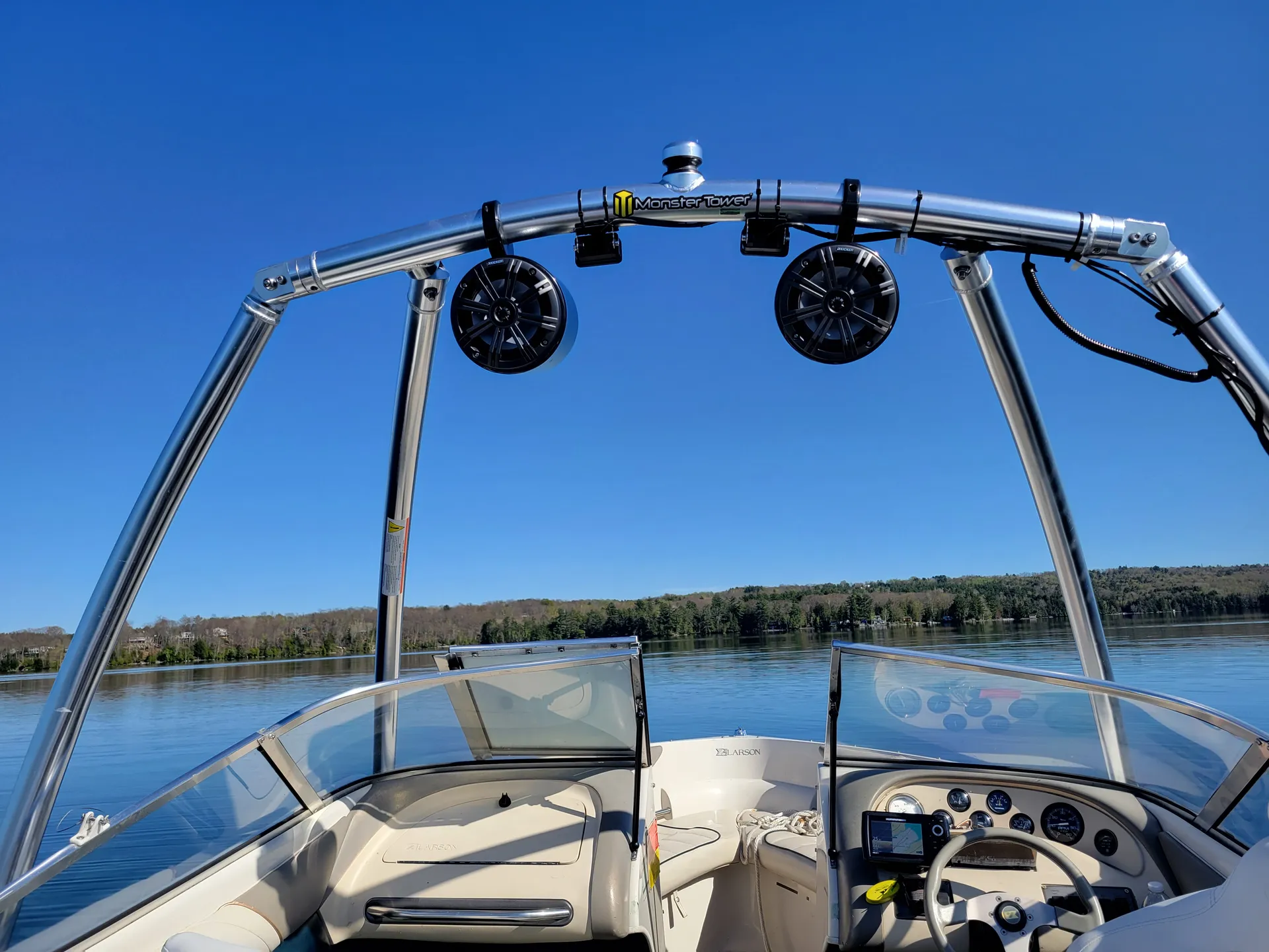 Larson Boats SEi 174 Ski N Fish in Vassalboro, ME — photo 2