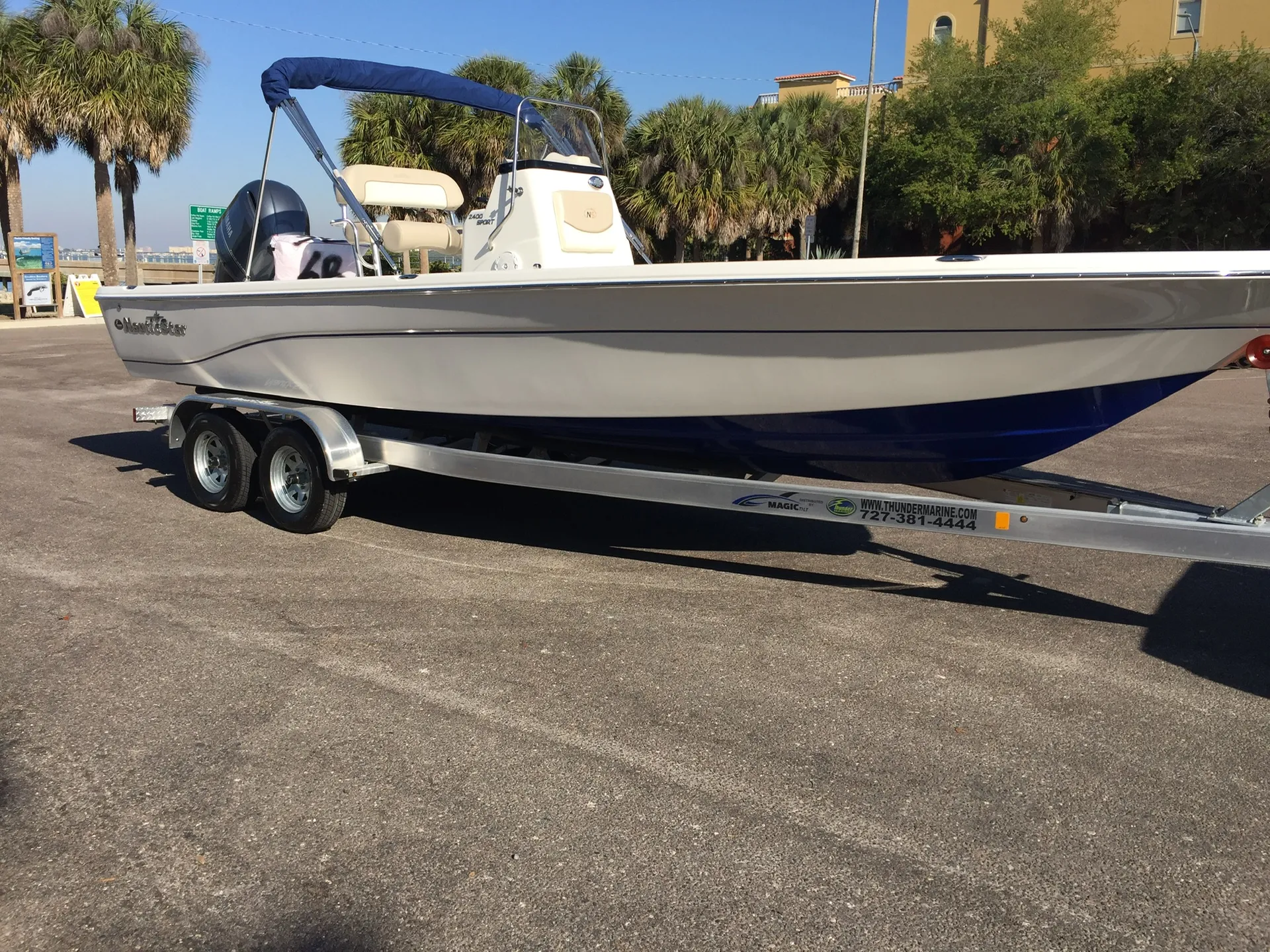 Nauticstar Boats 240 Sport Center Console Bay Boat in Tarpon Springs, FL — photo 3