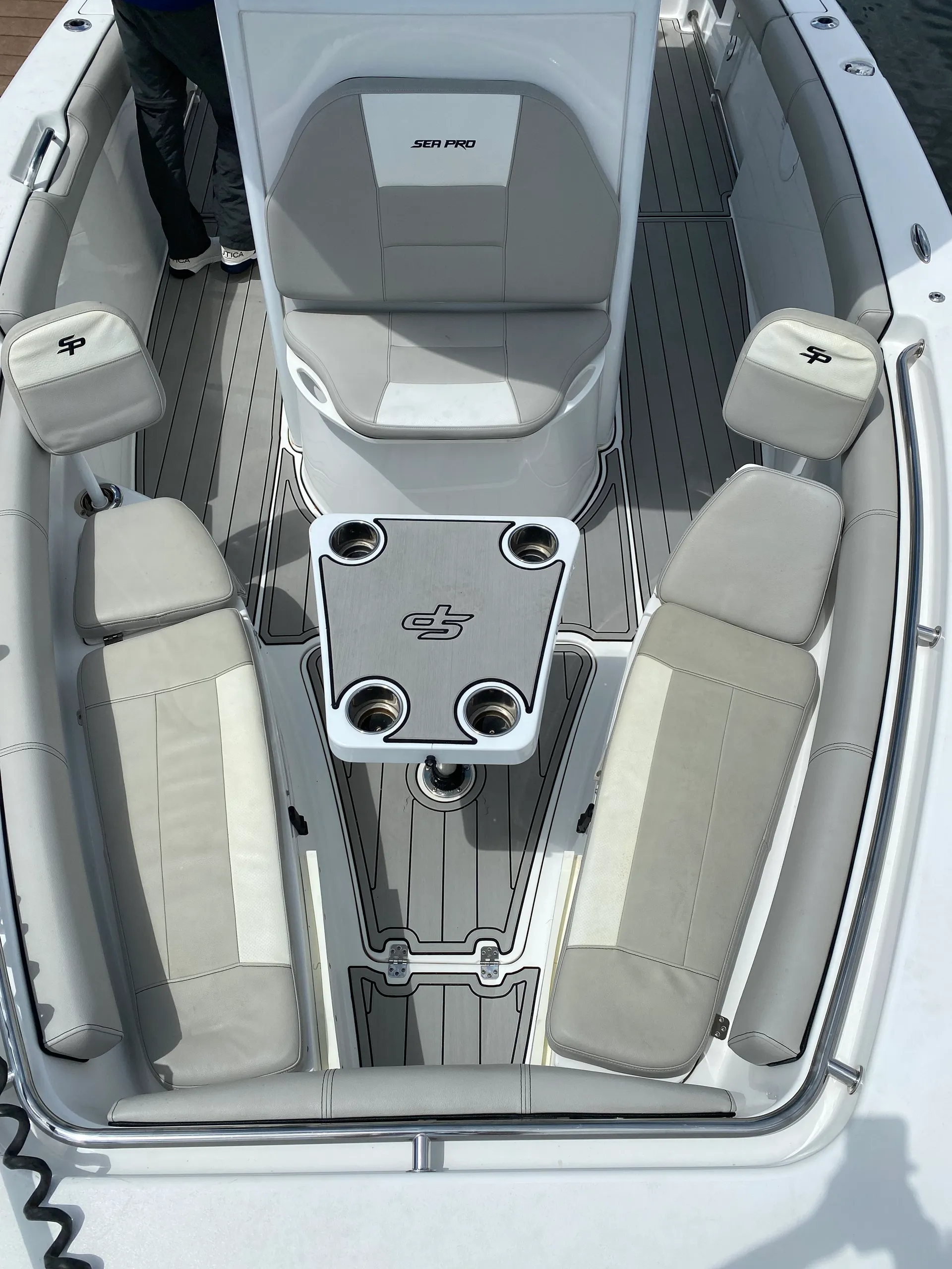 SEA PRO BOATS 239 DEEP V SERIES in St. Cloud, FL — photo 3