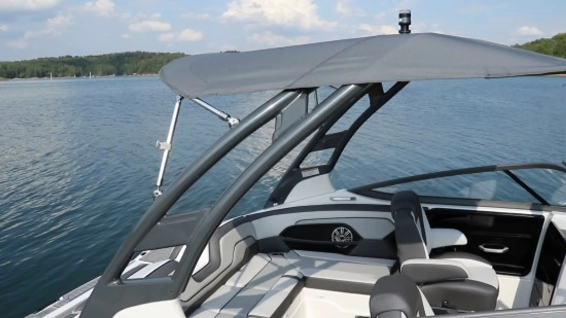 YAMAHA 212 LIMITED SS W/TRAILER in Naperville, IL — photo 4