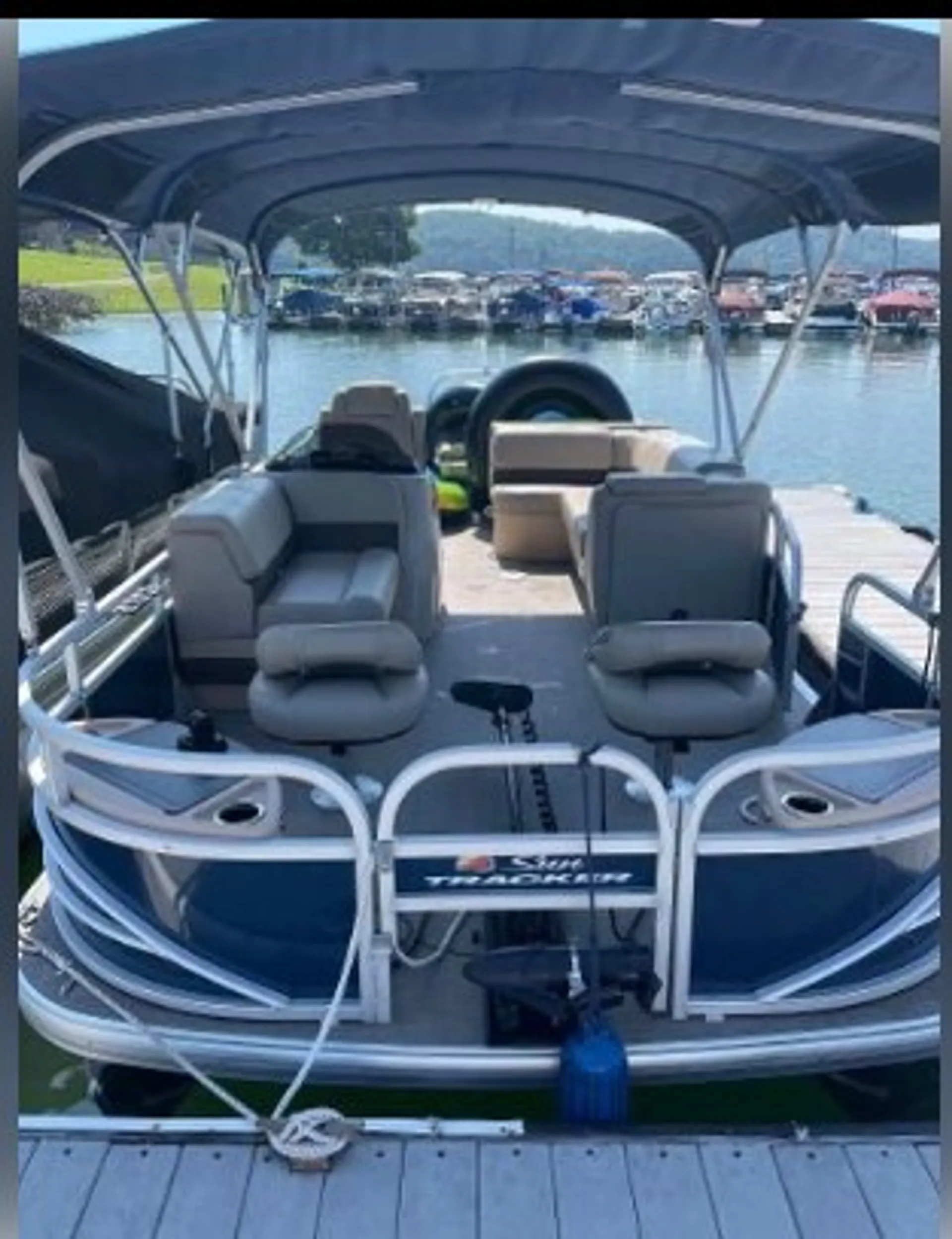 SUN TRACKER FISHIN' BARGE 22 DLX in Eatonton, GA — photo 3