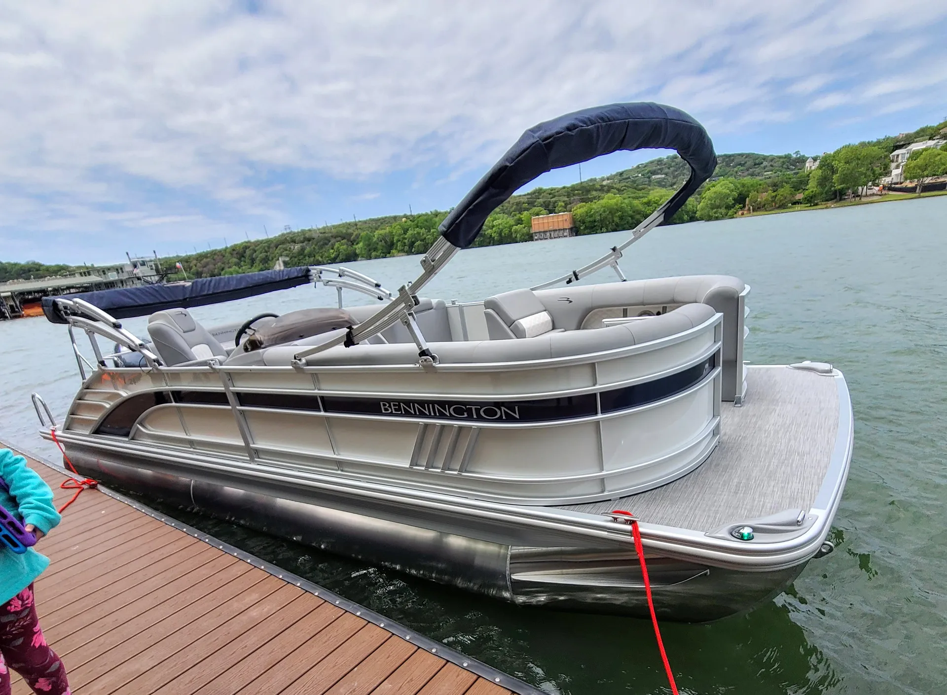 Bennington 24 LSB in Austin, TX — photo 10
