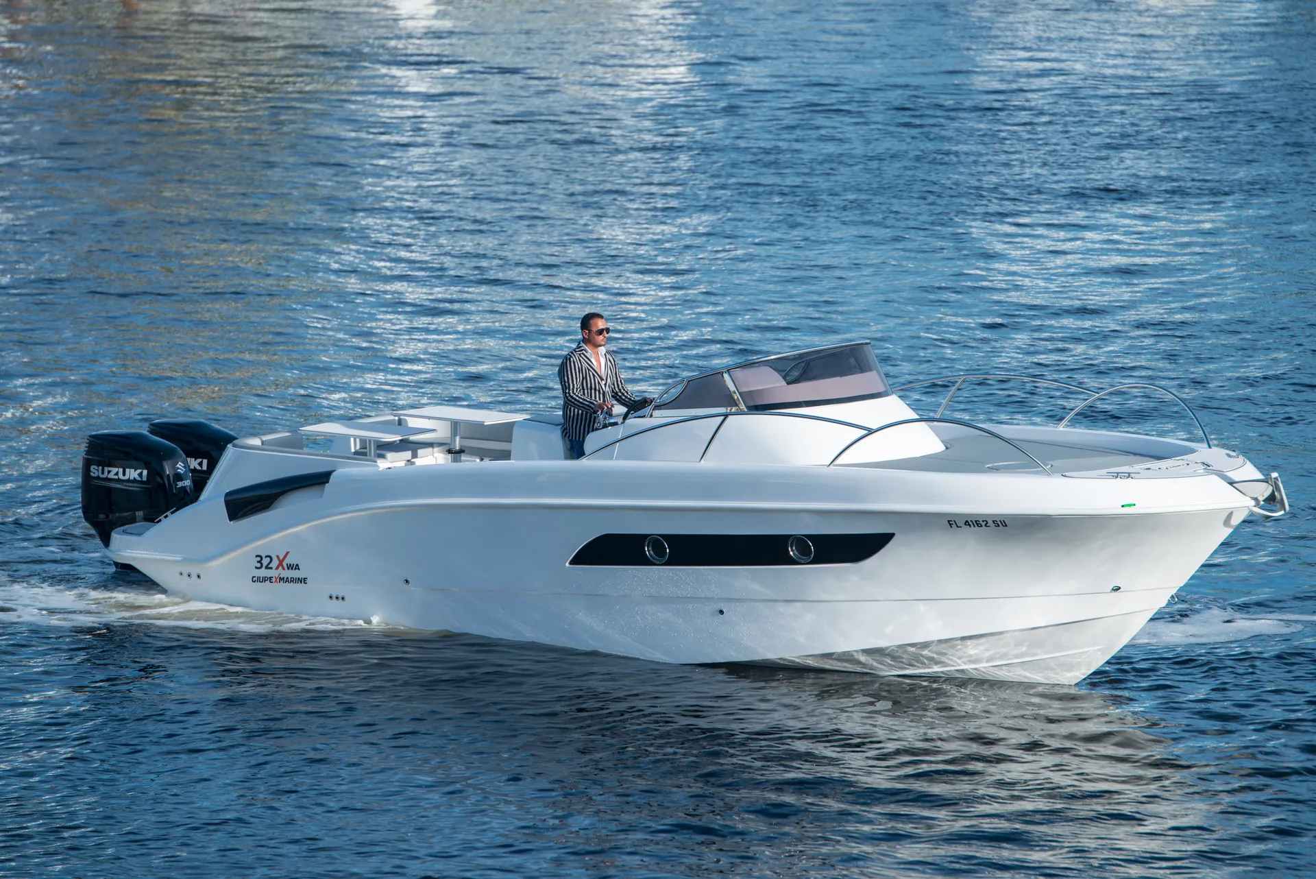 Suzuki Giupex Marine 32 in Miami, FL — photo 7