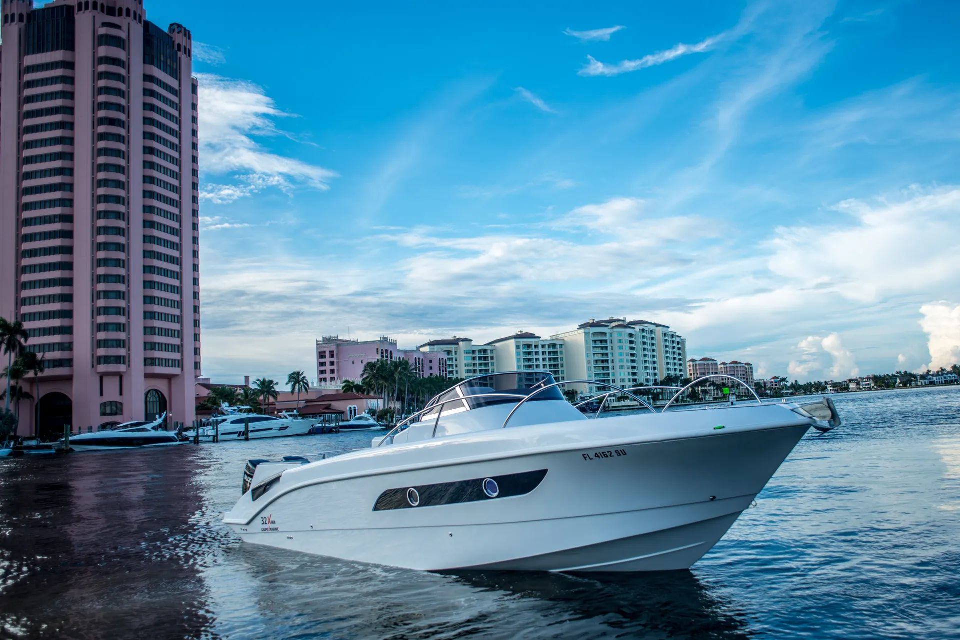 Suzuki Giupex Marine 32 in Miami, FL — photo 3