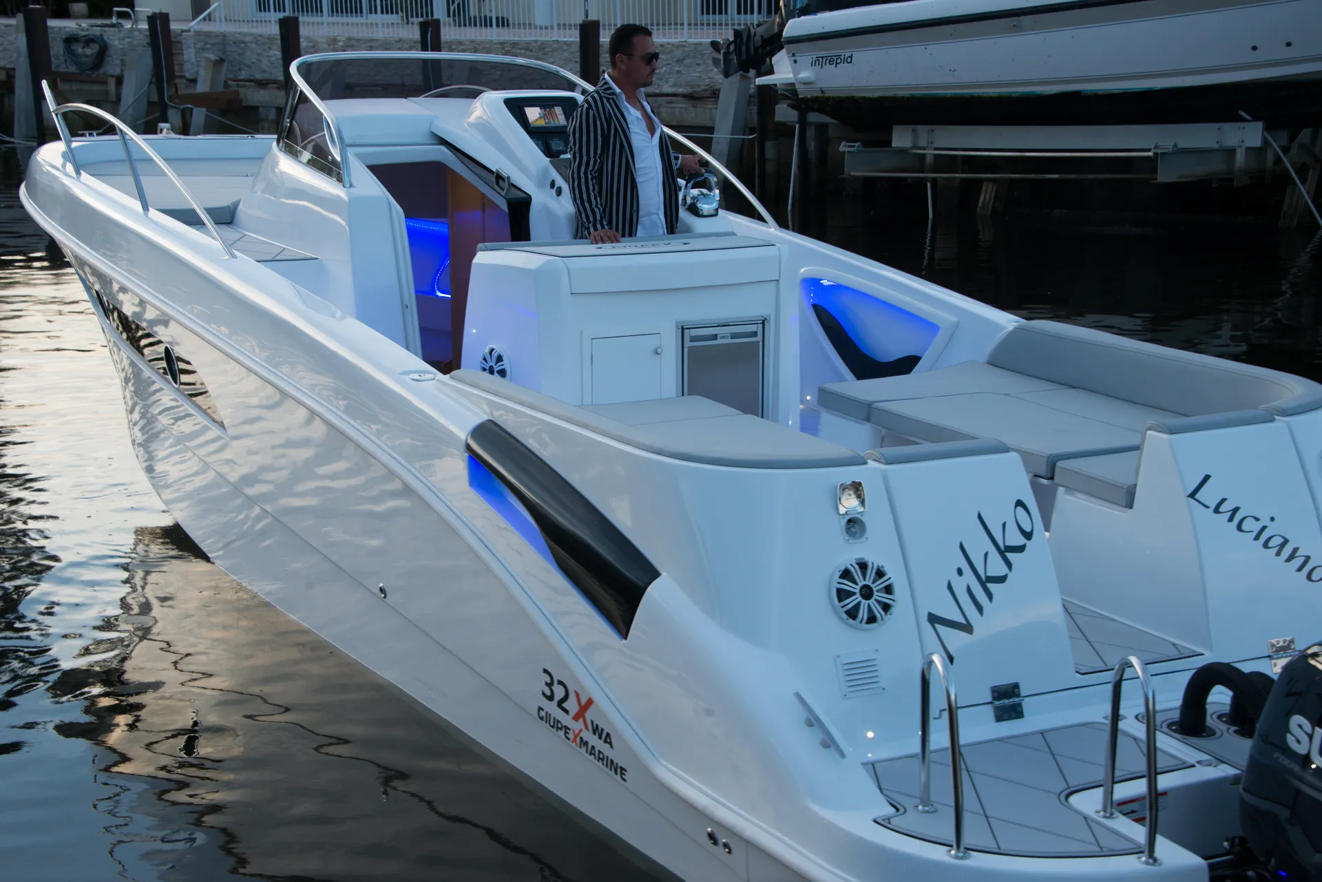 Suzuki Giupex Marine 32 in Miami, FL — photo 4
