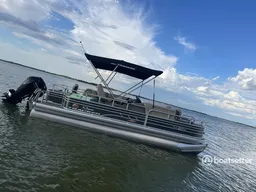  "Experience Nature's Majesty: 2023 Sun Tracker Fishing Barge 20"