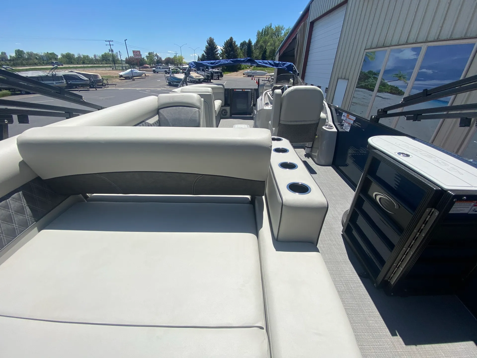 Enjoy summer on the water in style!