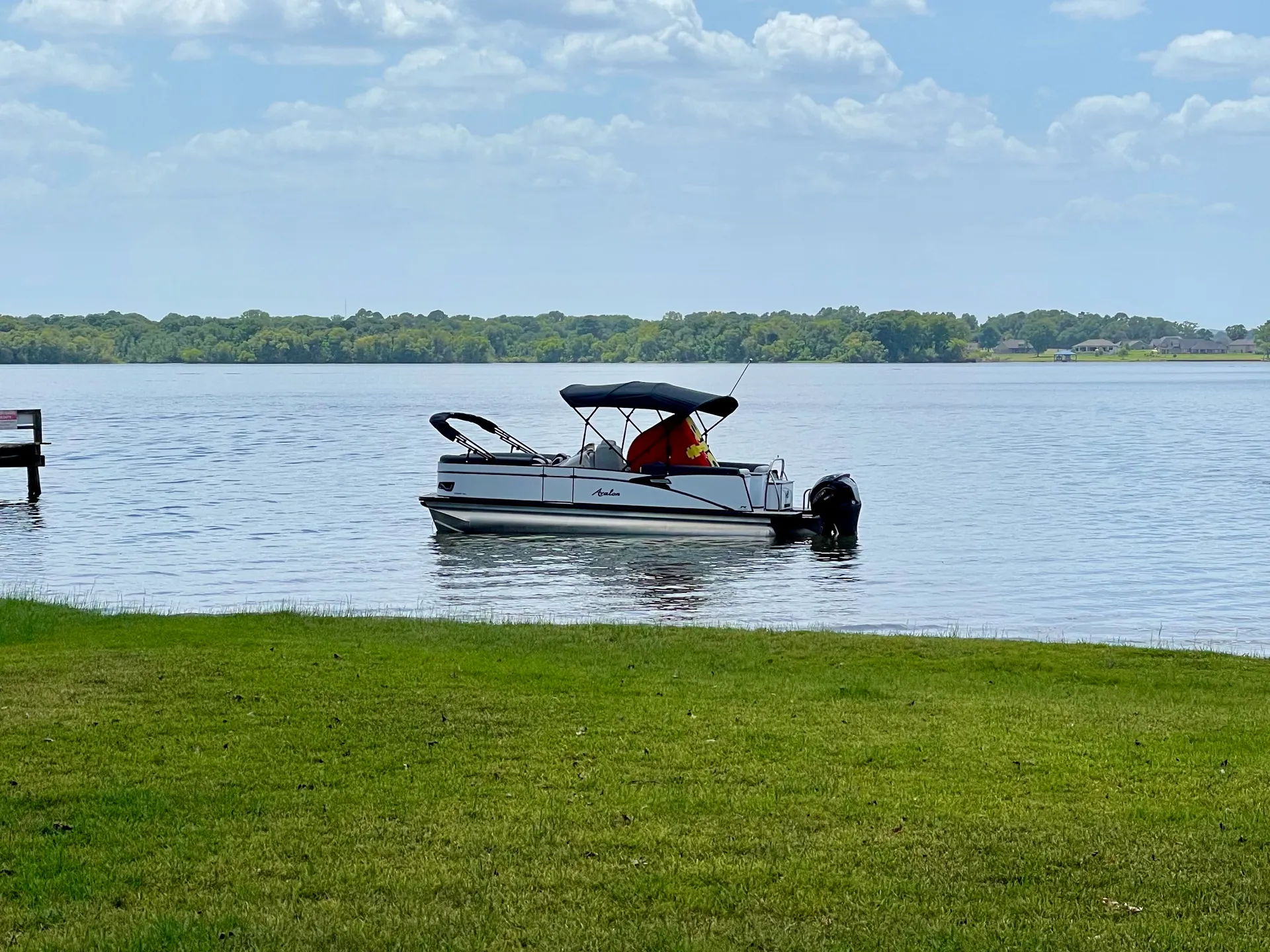 Luxury - High Performance Tritoon