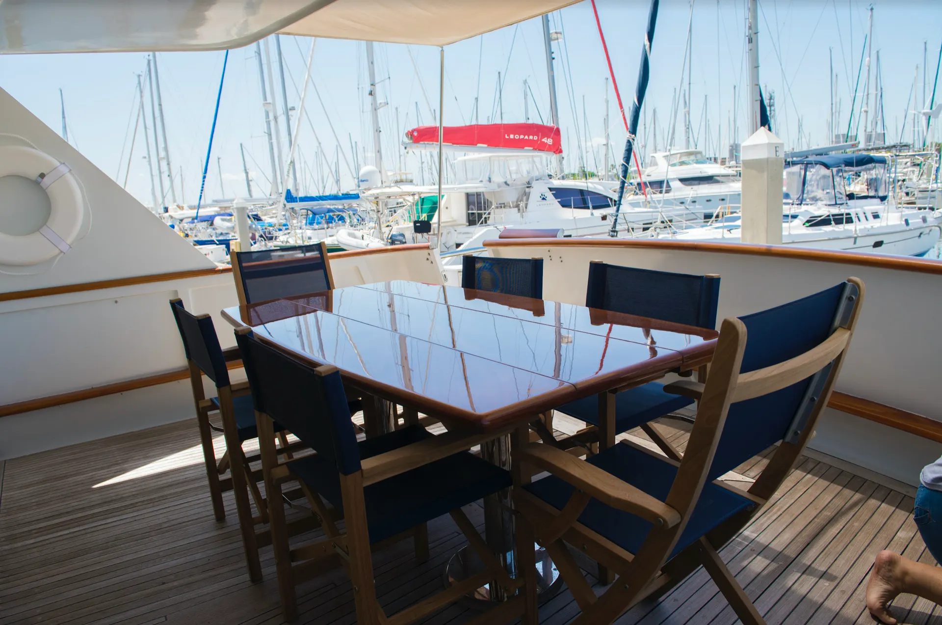 Burger Motor Yacht Flybridge in Treasure Island, FL — photo 8