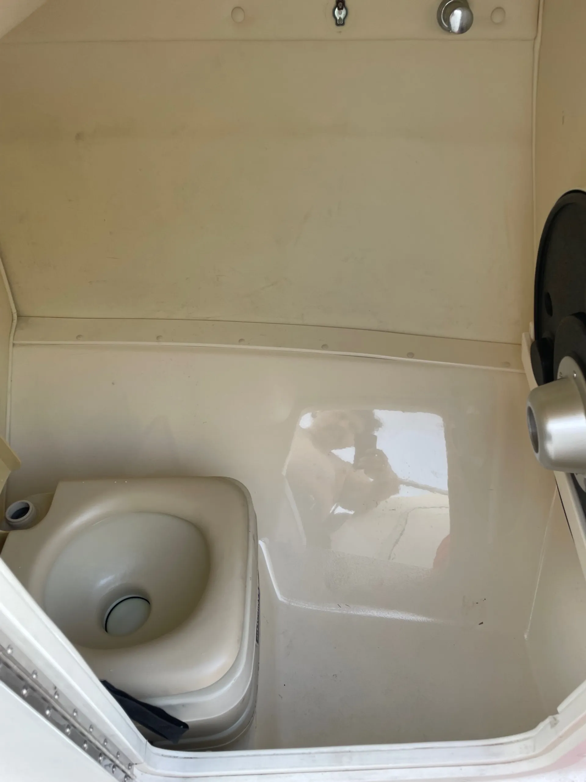 Delivery Available - 24' Rinker Boat in Los Angeles, CA! 