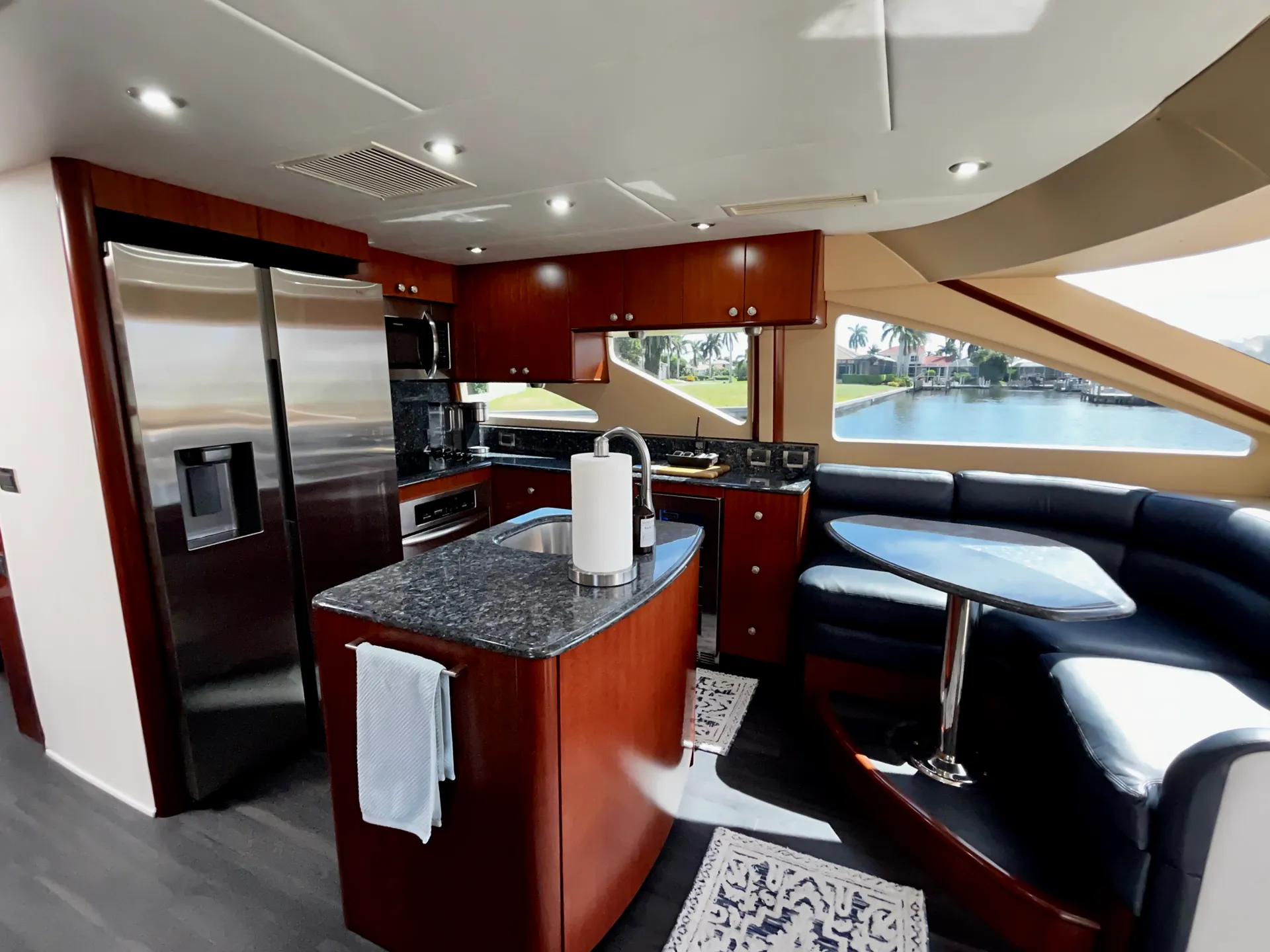 ATHENA: LAZZARA Flybridge Motor Yacht