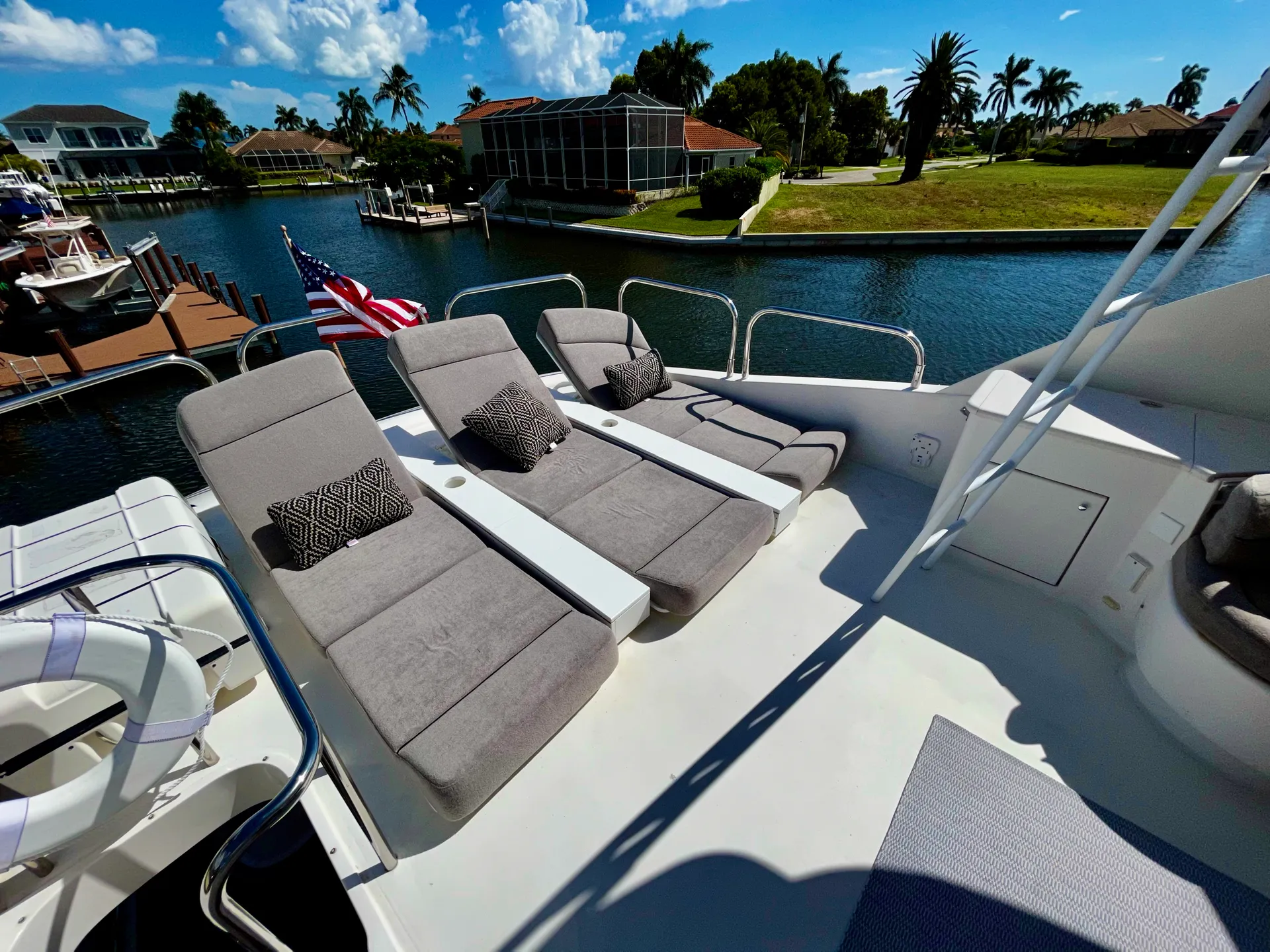 ATHENA: LAZZARA Flybridge Motor Yacht