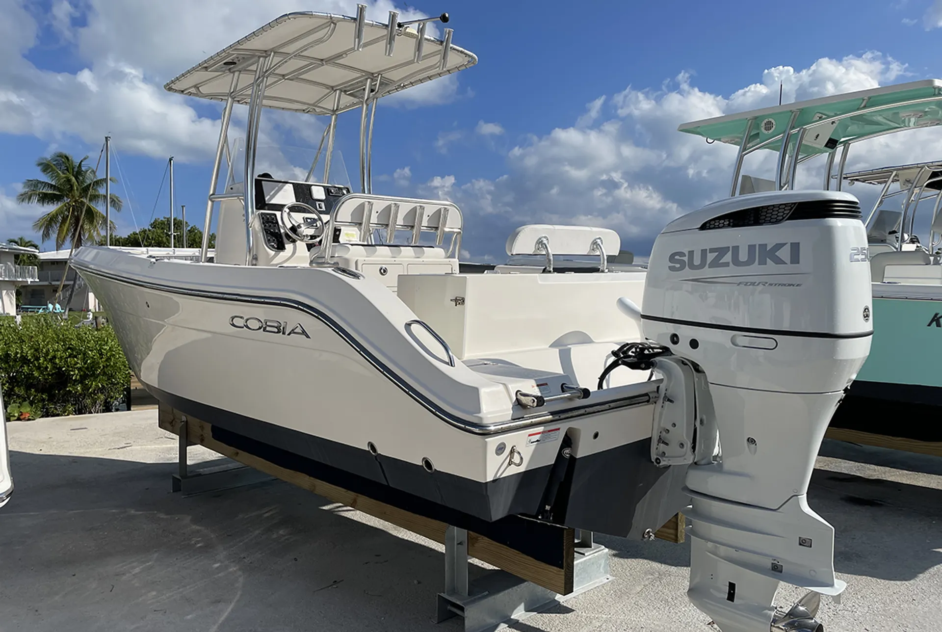 Cobia 237 Center Console 24' in Marathon, FL — photo 8
