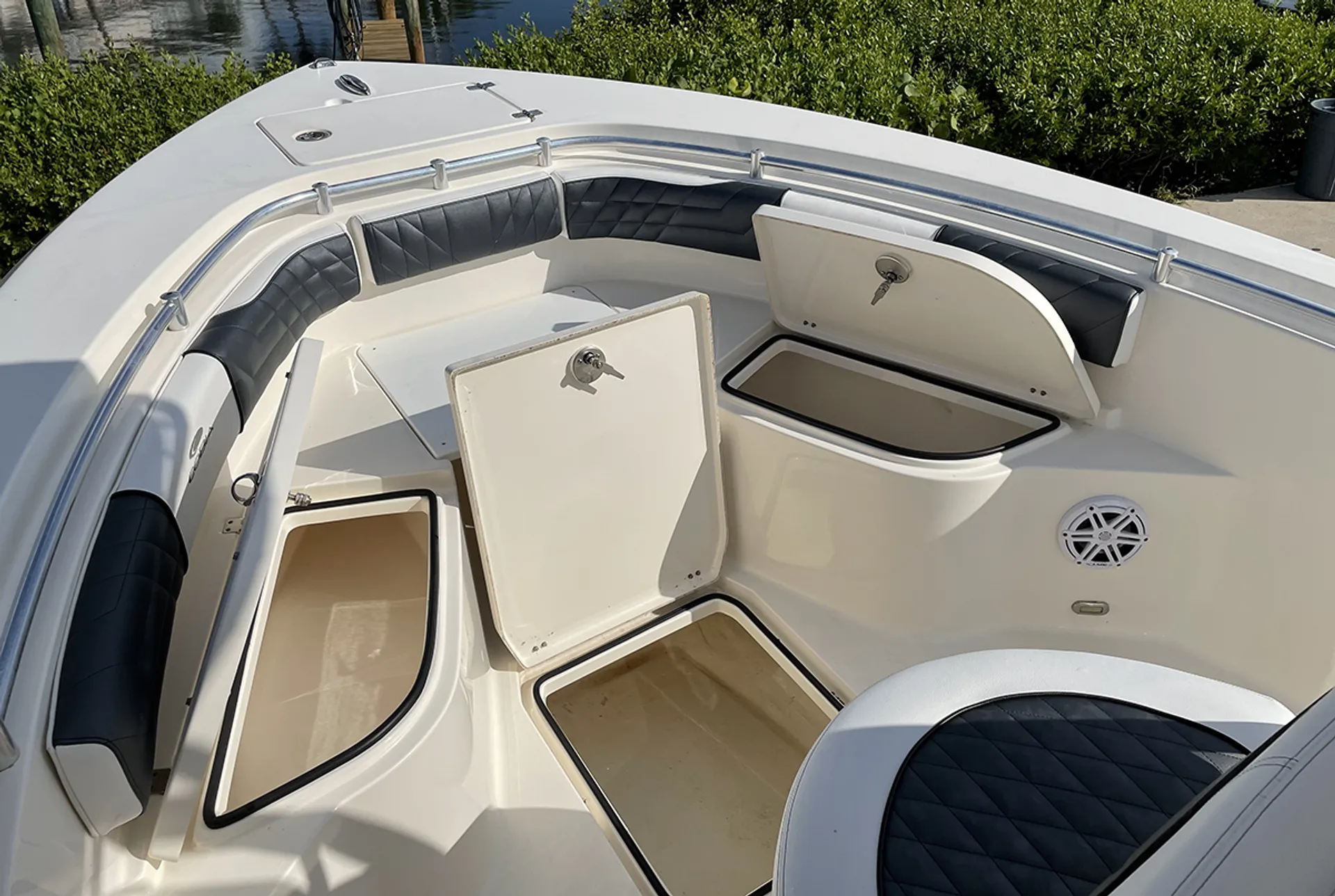 Cobia 237 Center Console 24' in Marathon, FL — photo 4