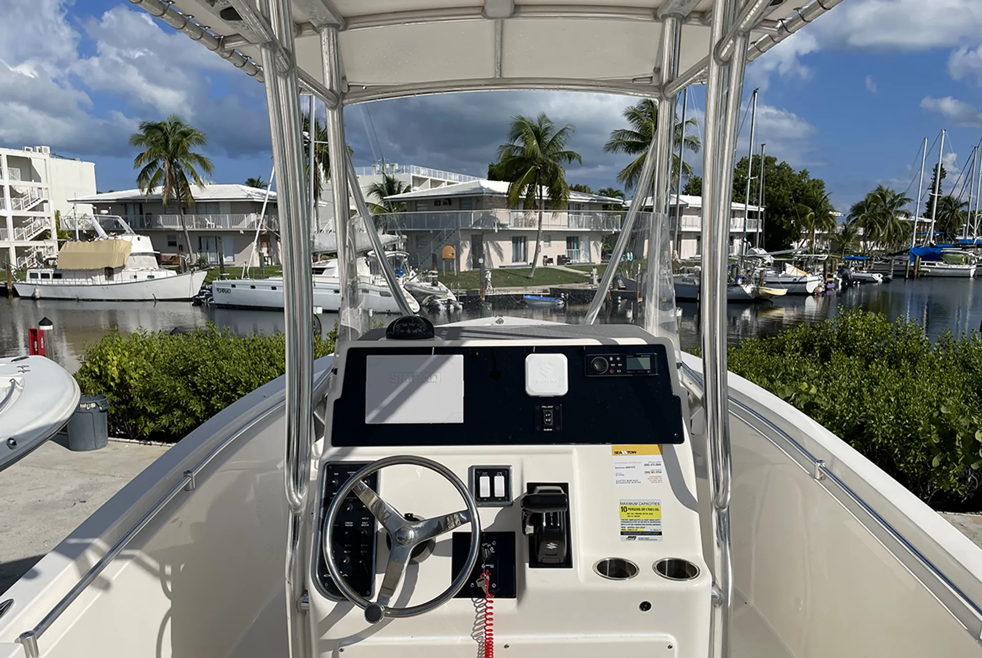 Cobia 237 Center Console 24' in Marathon, FL — photo 3