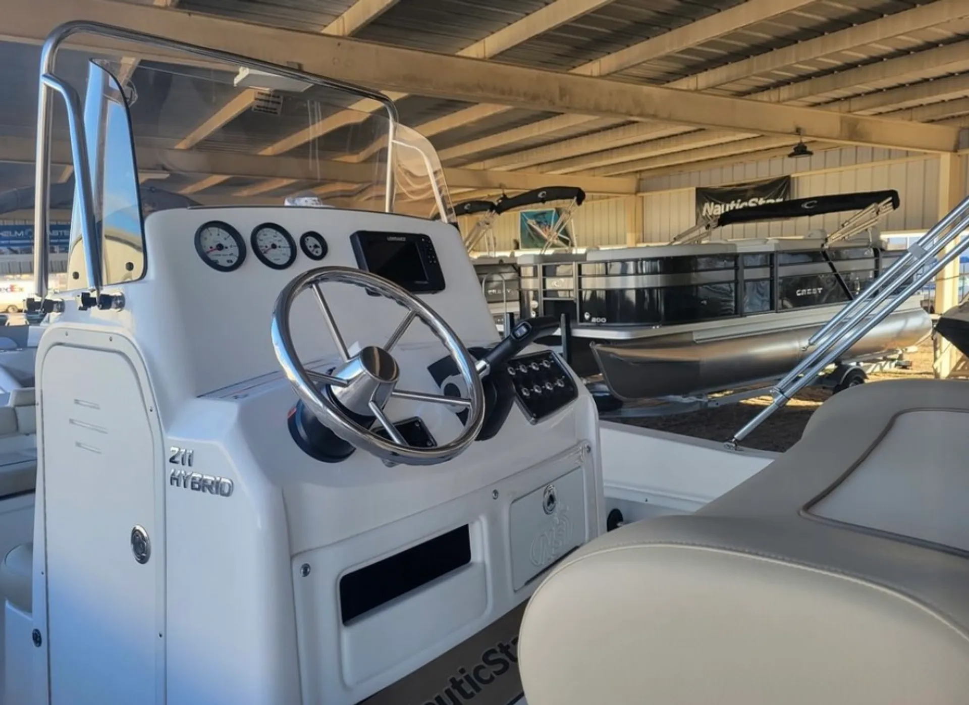 NAUTICSTAR BOATS 211 HYBRID in Hewitt, TX — photo 5
