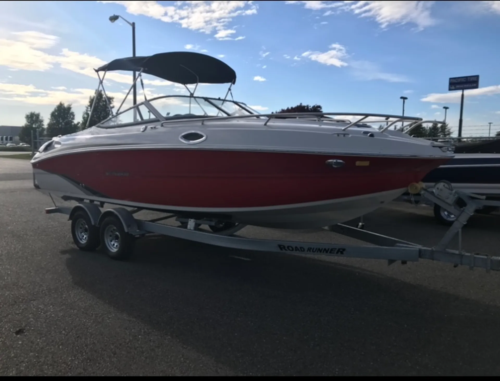 STINGRAY BOATS 235CR CUDDY in Hanford, CA — photo 2