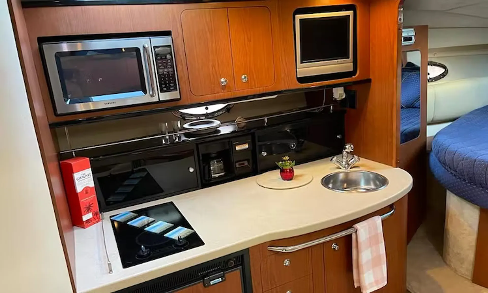 🌞 FREE Hour✨  | Lux 38' Chaparral Yacht  *NO HIDDEN FEES*