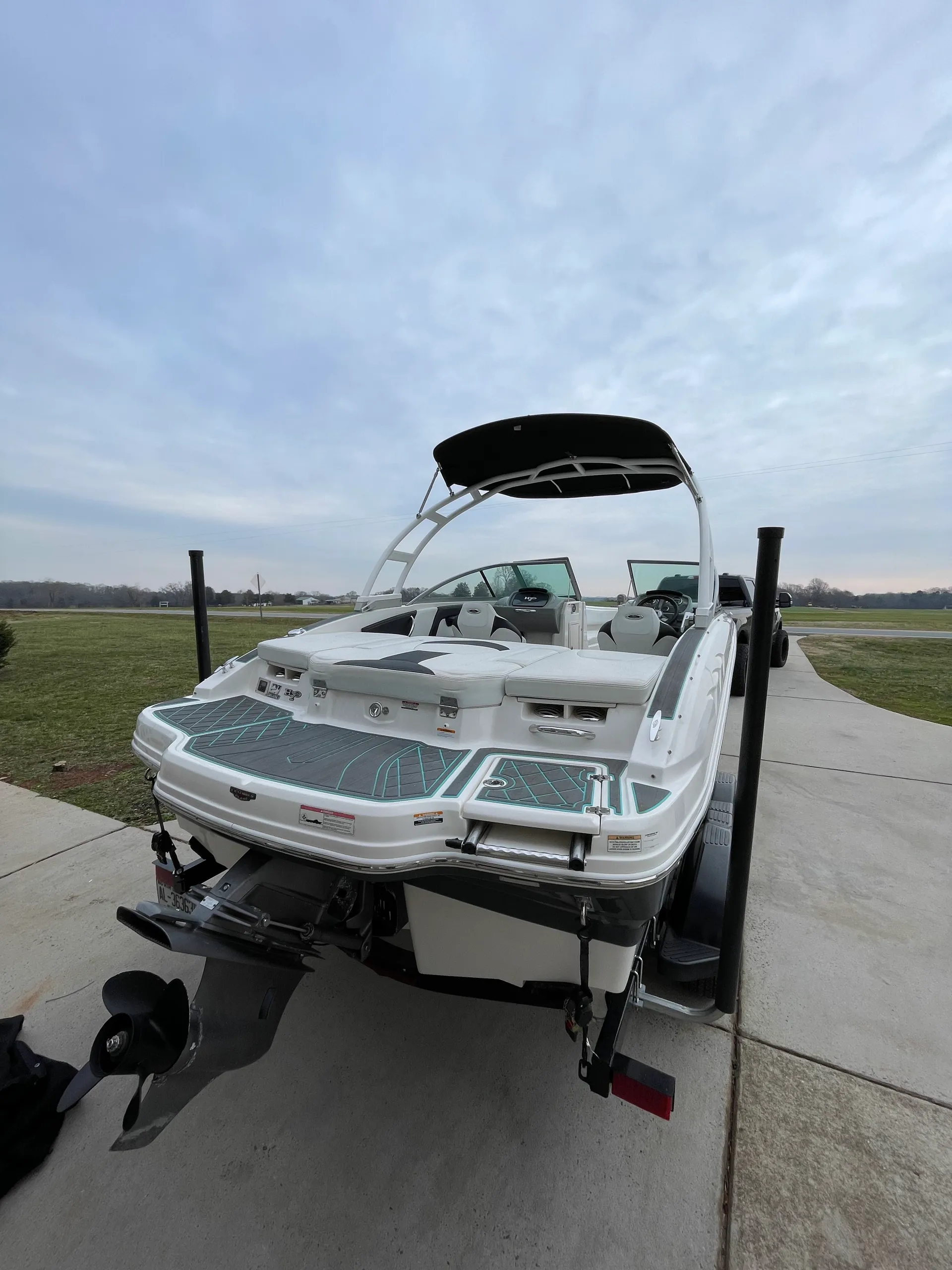 2017 Chaparral H20 Sport 