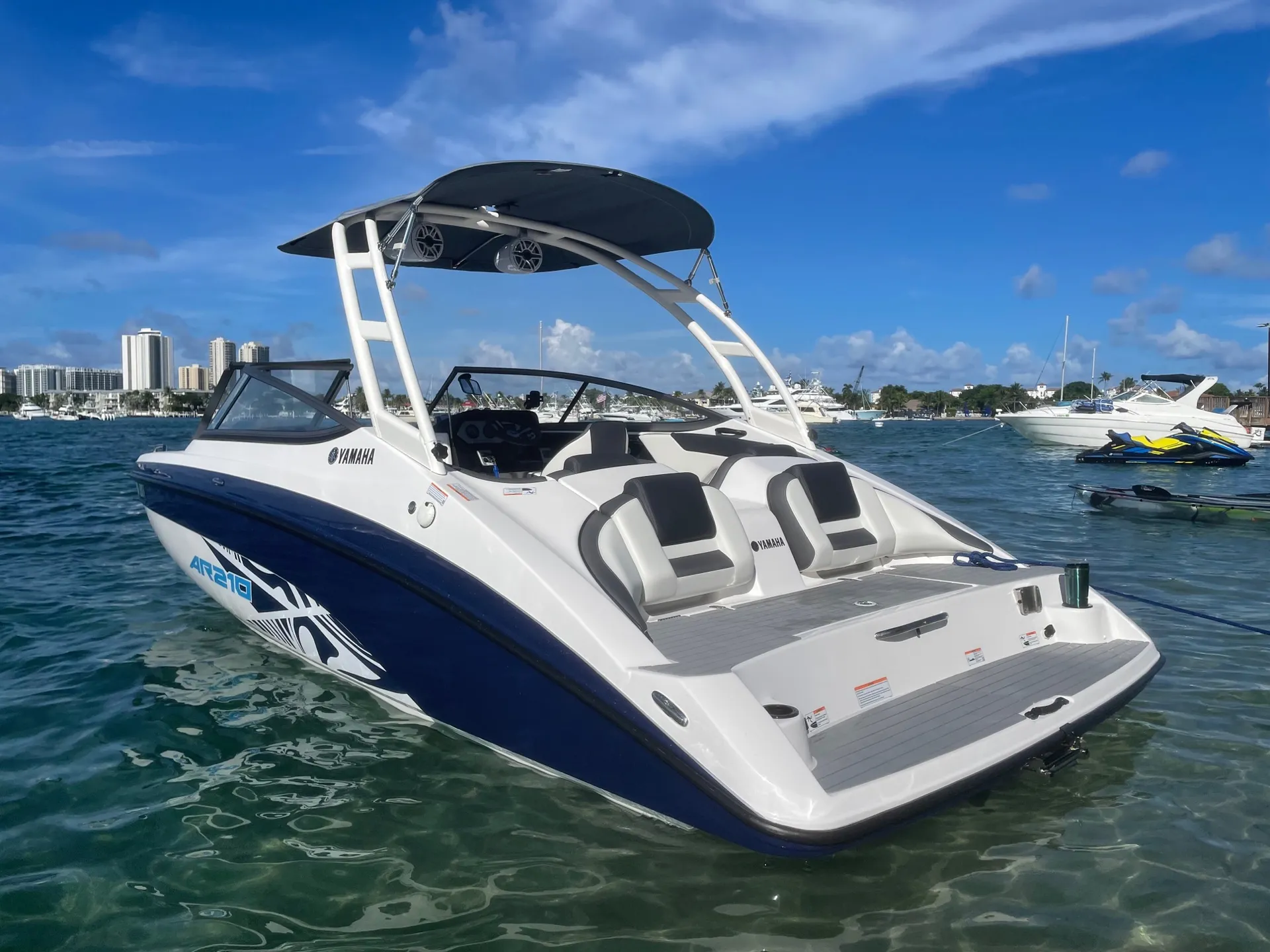 YAMAHA AR210 W/TRAILER in Pompano Beach, FL — photo 5