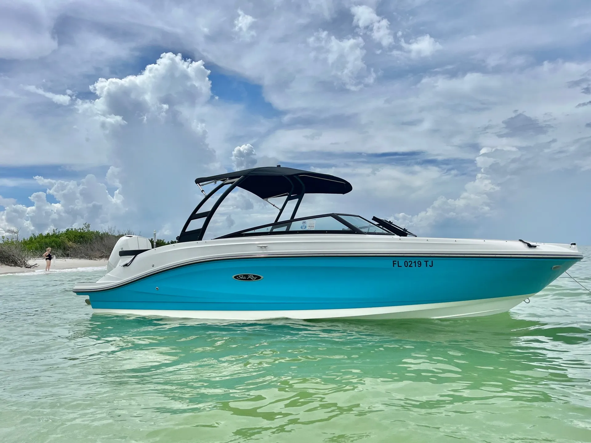 BOOK TODAY &amp; Cruise the Gulf in comfort,Gorgeous, comfy Sea Ray/200hp!