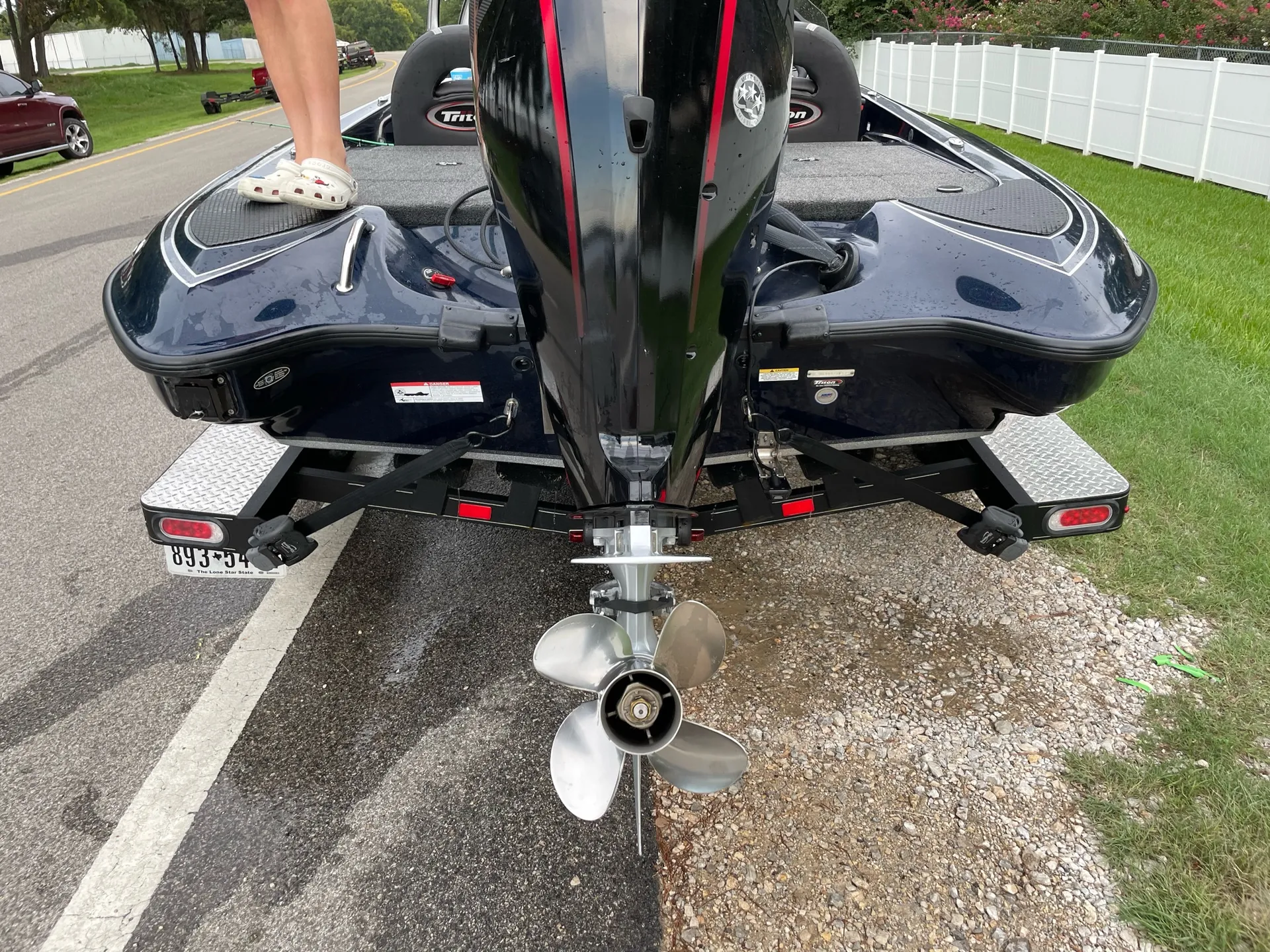 18’ Triton Fishing Boat - Delivery Available and Quick response time!