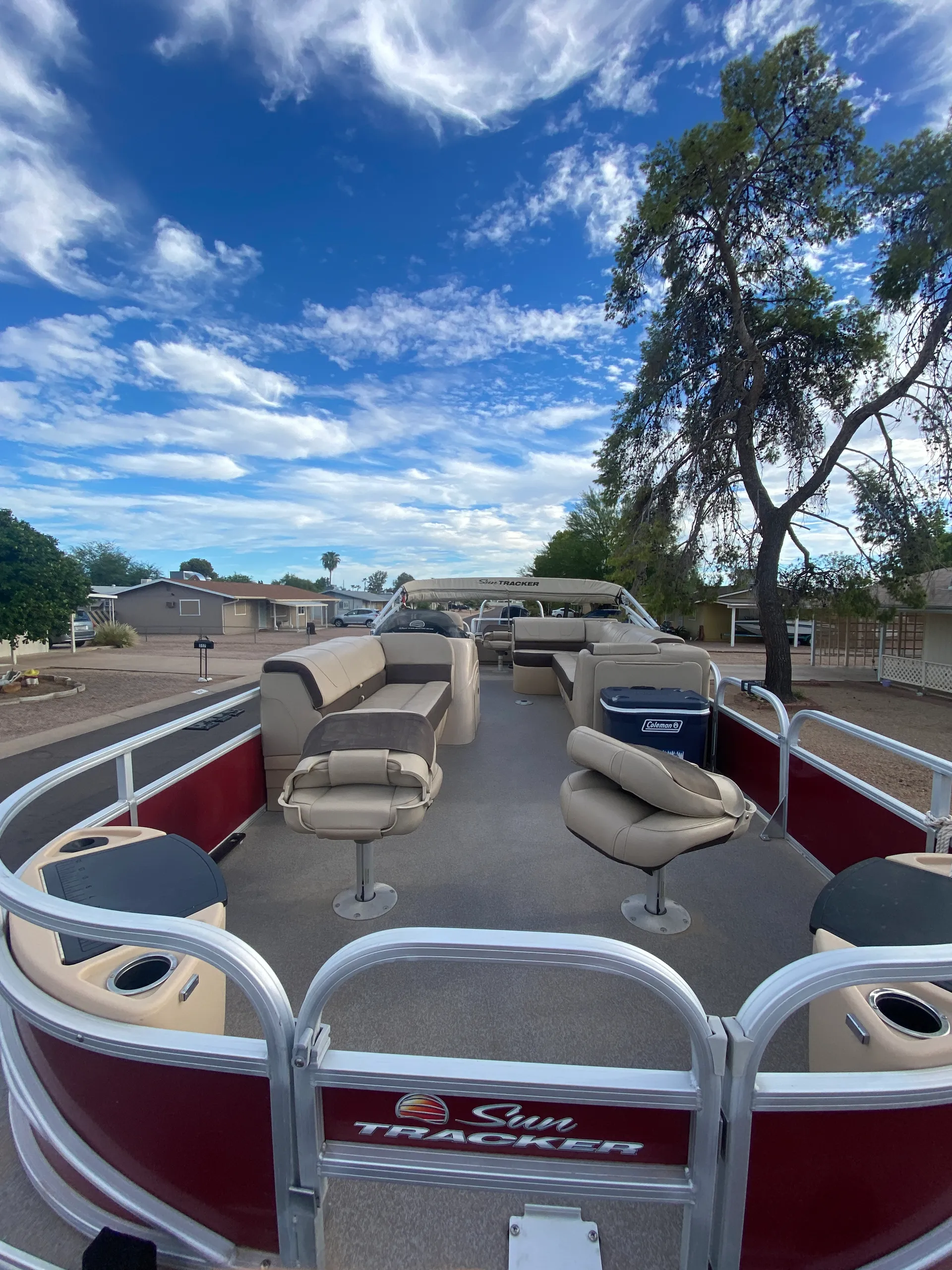 SUN TRACKER FISHIN' BARGE 24 DLX in Apache Junction, AZ — photo 2