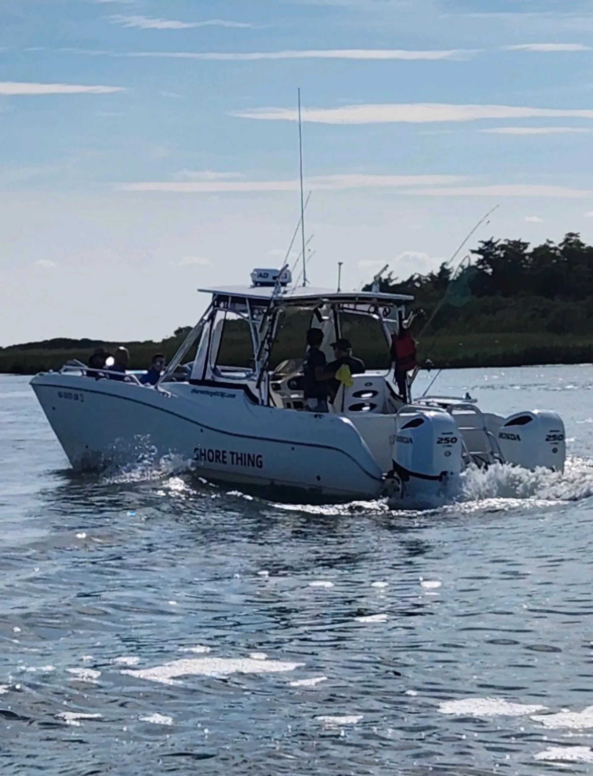 27’ World Cat DC twin 250 Honda, Fish or Cruise 