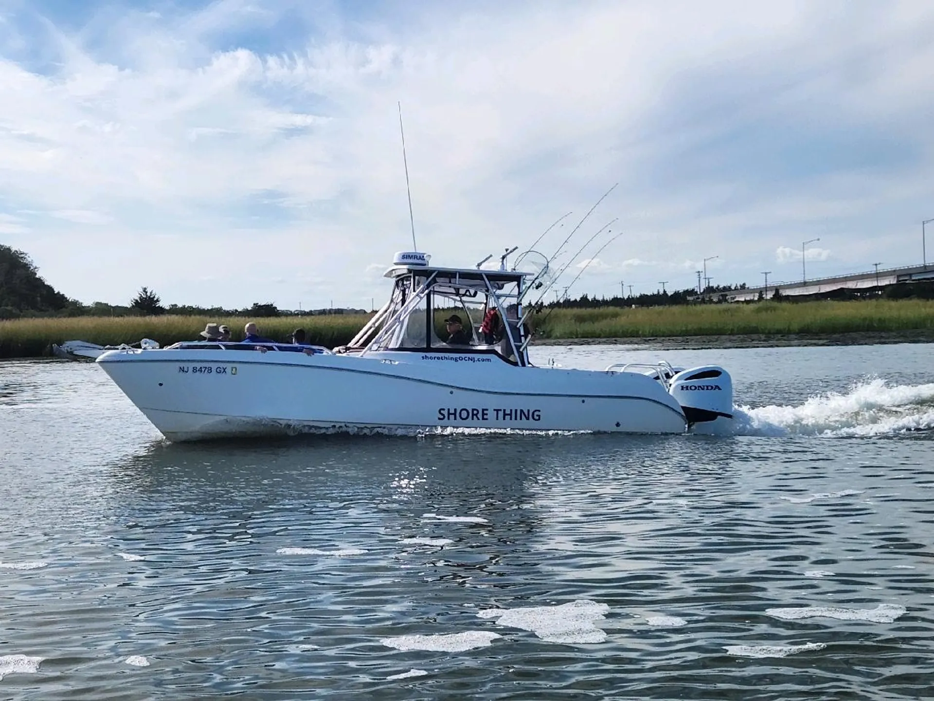 27’ World Cat DC twin 250 Honda, Fish or Cruise 