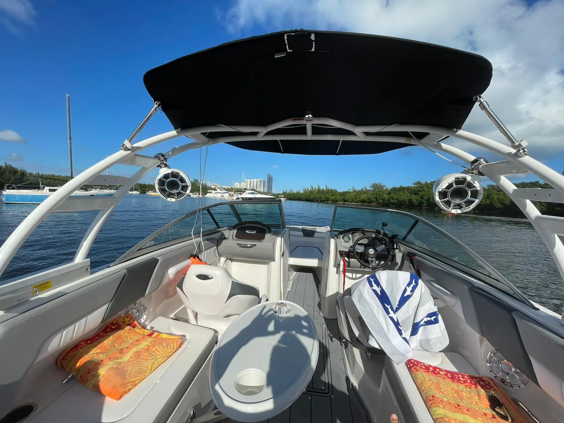 CHAPARRAL BOATS 230 SUNCOAST in Miami Beach, FL — photo 2
