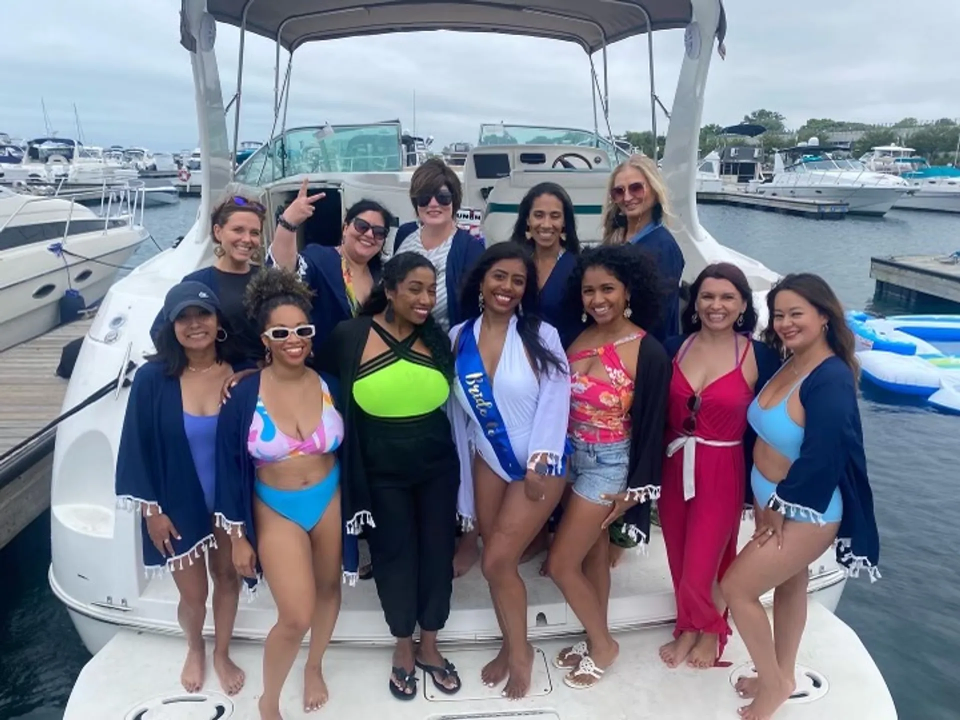 35' Cruisers Yacht - Lights, Music and Fun - Let’s Party!