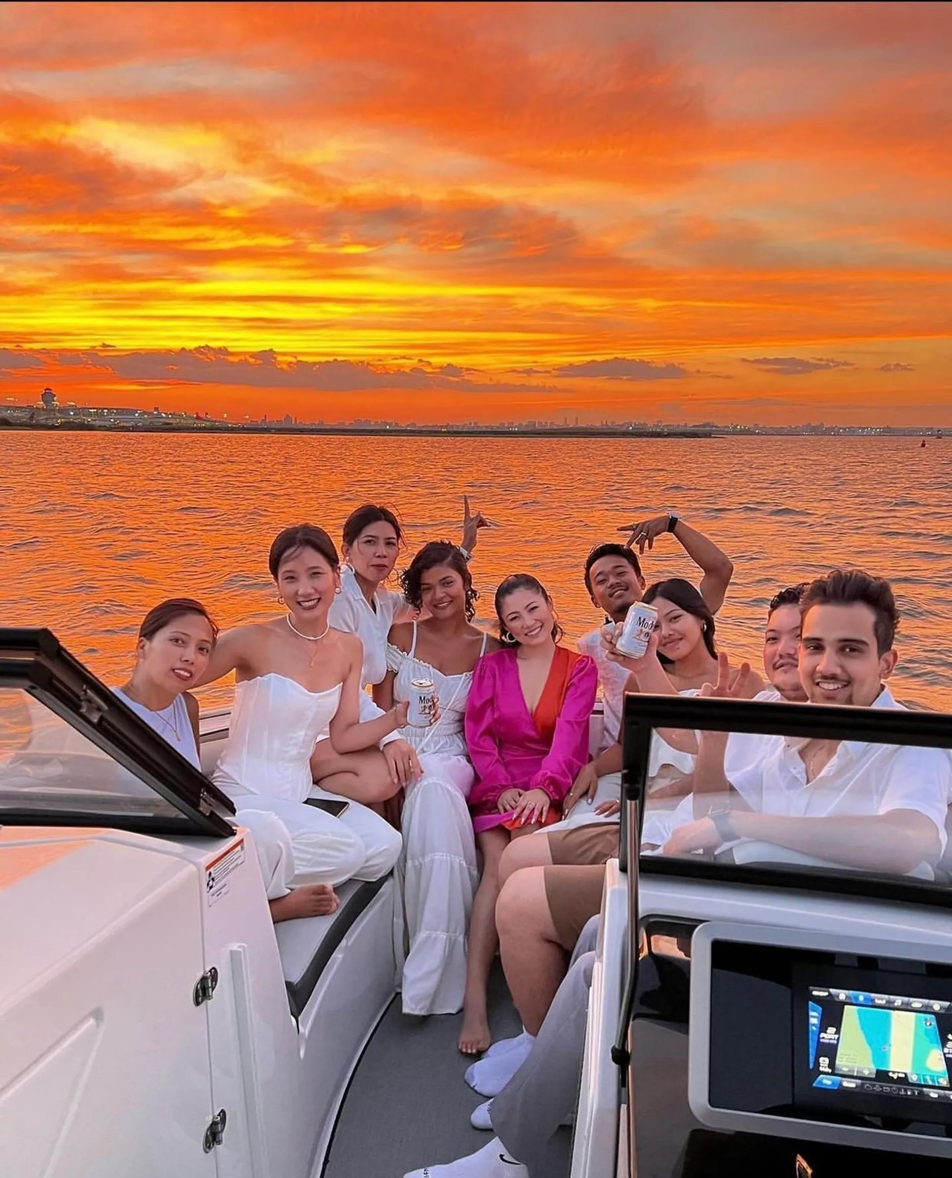 2024 Brand new 25ft Yamaha Jet Boat For Rent!