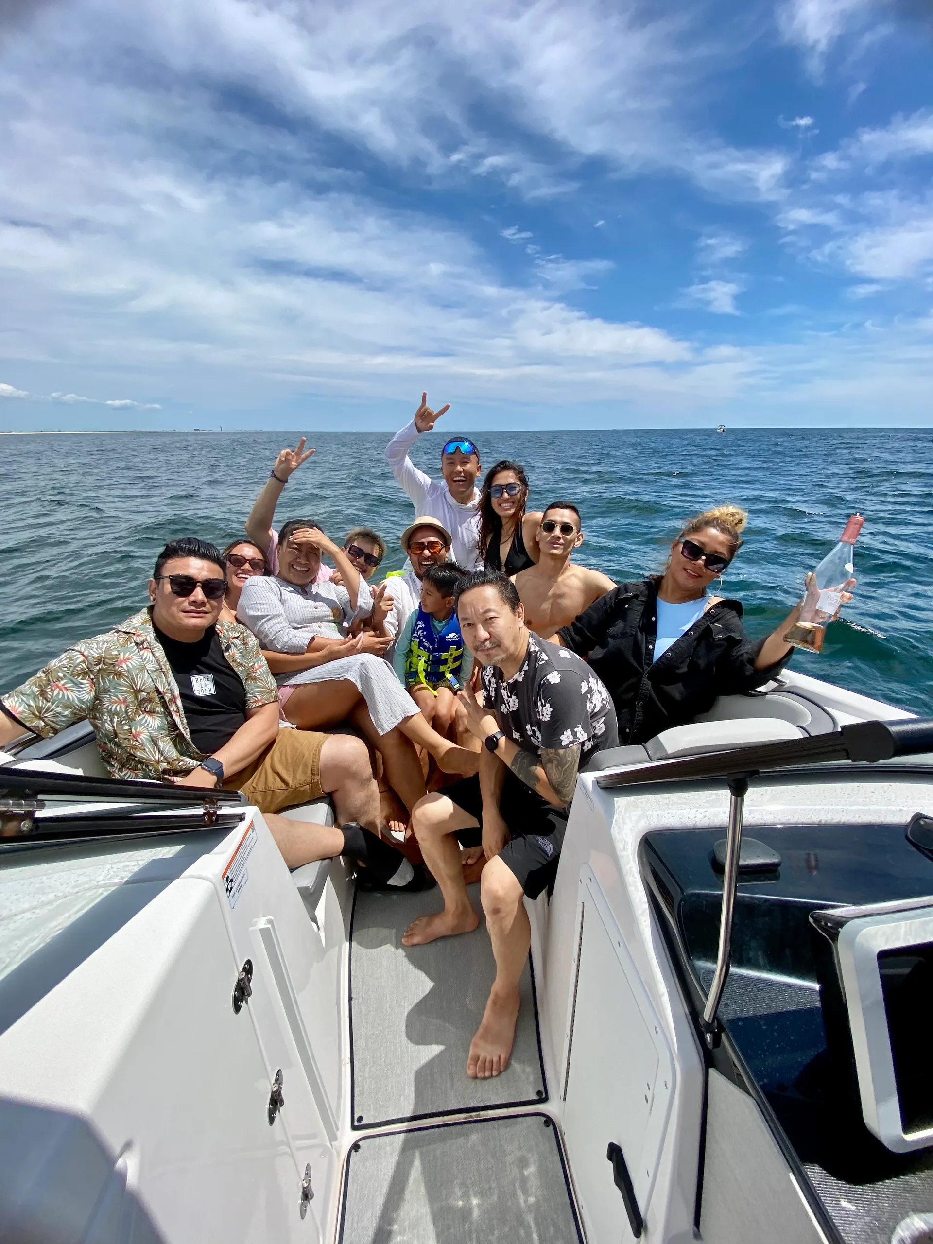 2024 Brand new 25ft Yamaha Jet Boat For Rent!