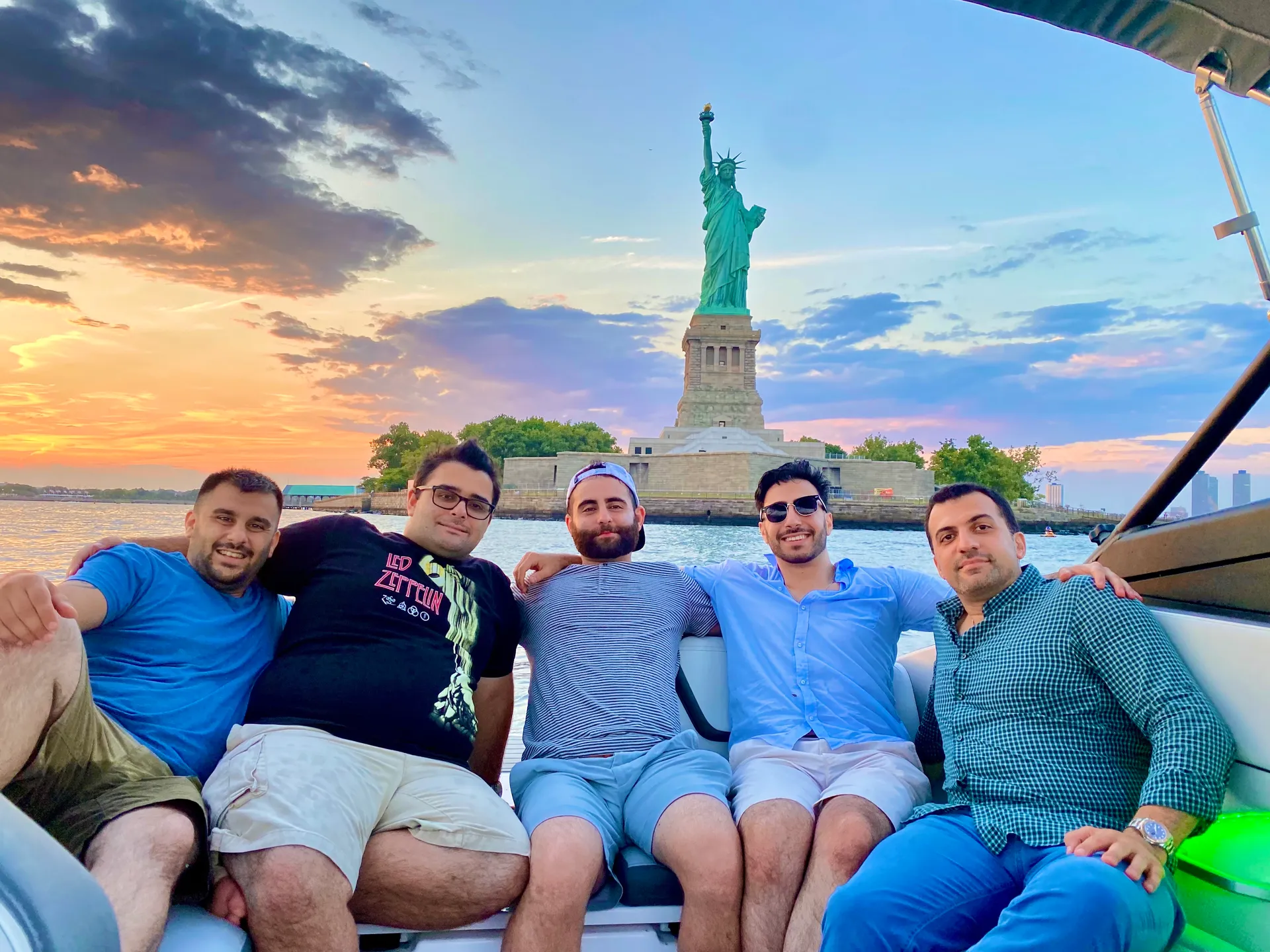 2024 Brand new 25ft Yamaha Jet Boat For Rent!