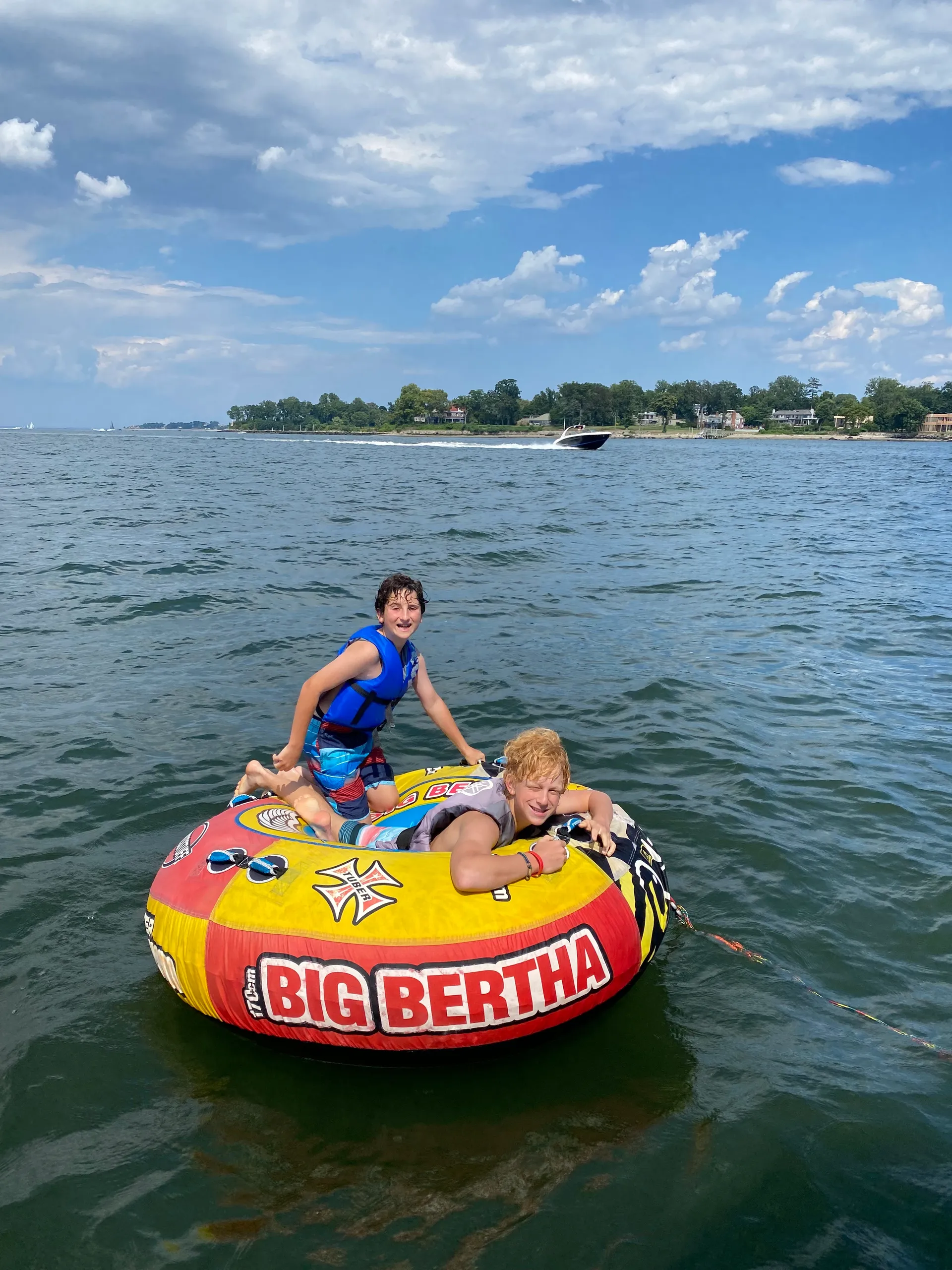 2024 Brand new 25ft Yamaha Jet Boat For Rent!