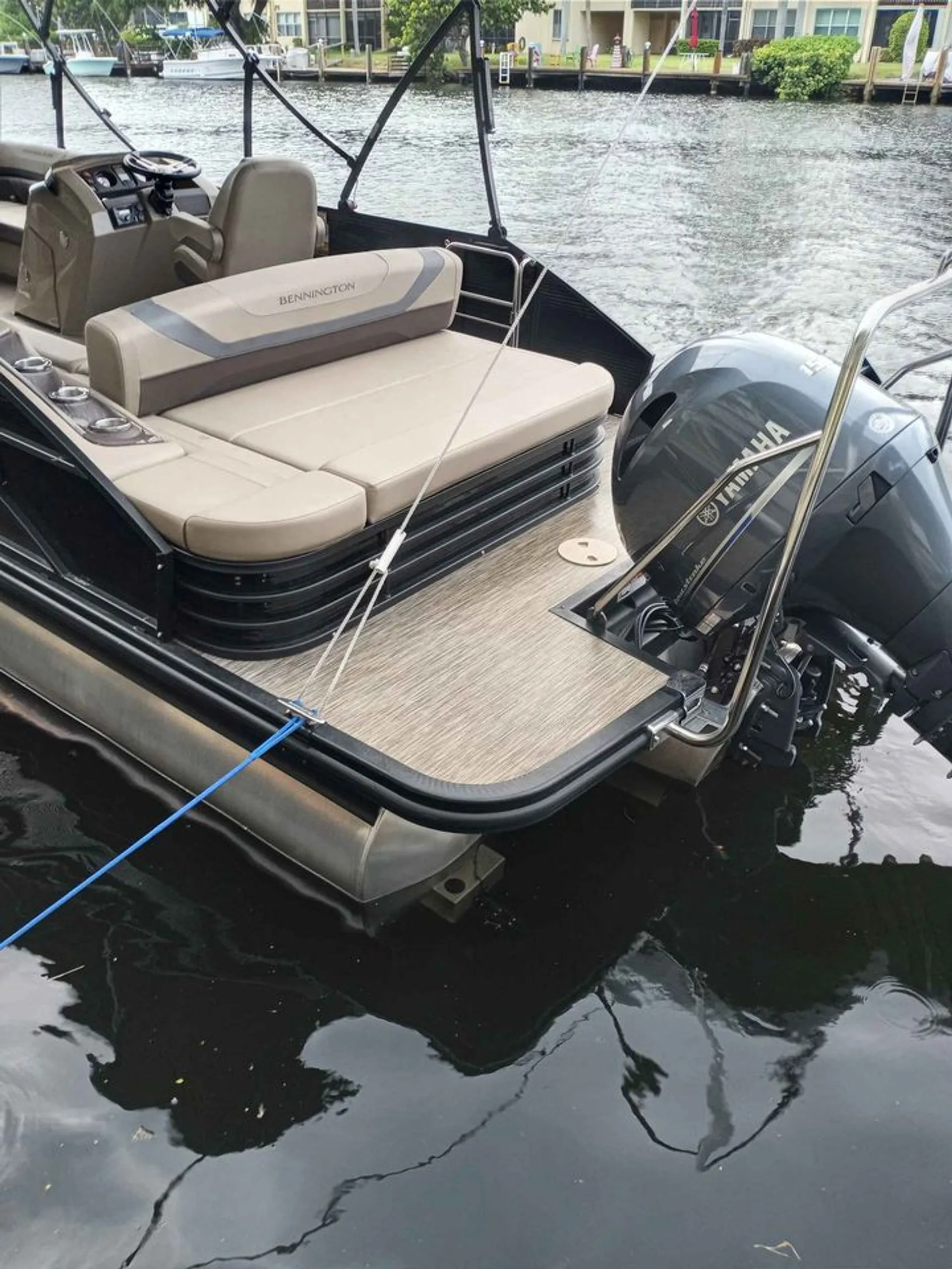 2021 Bennington 24 ft in Pompano Beach, FL — photo 3
