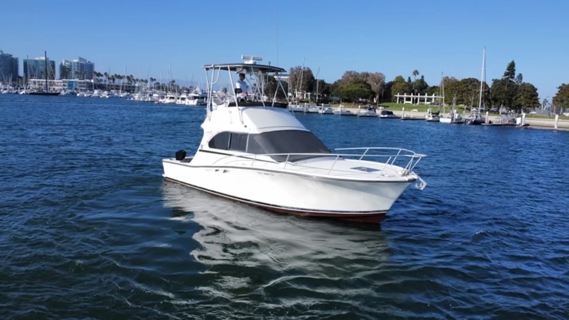 Luhrs Boats Tournament 320 in Marina del Rey, CA — photo 9