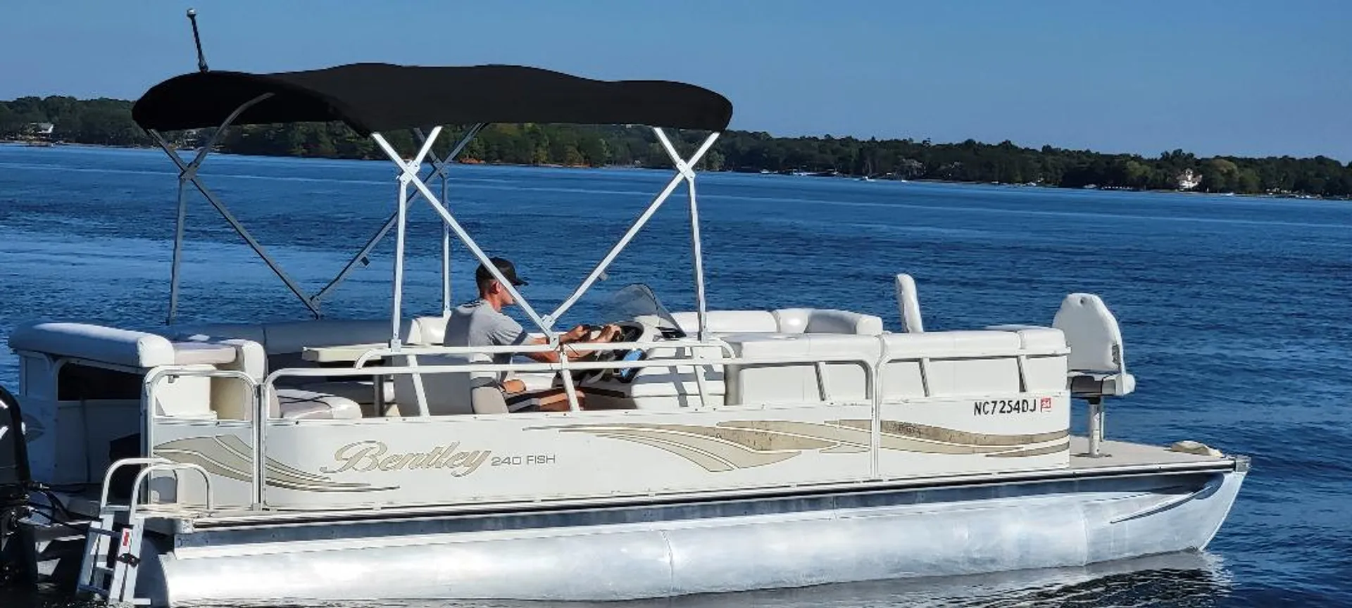 Bentley Pontoon 240 Fish  in Mooresville, NC — photo 4