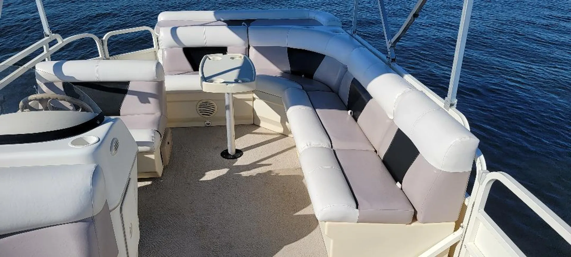 Bentley Pontoon 240 Fish  in Mooresville, NC — photo 8