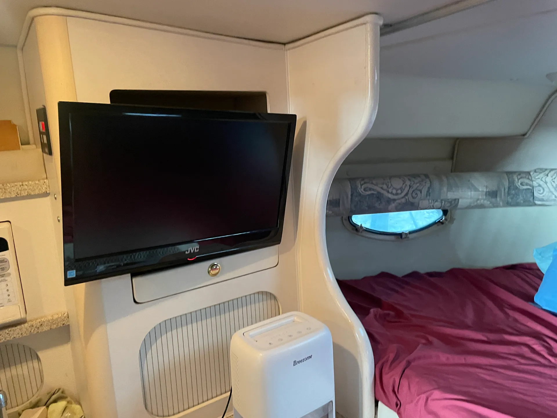 Rinker Boats 340 Fiesta Vee in Lewisville, TX — photo 5