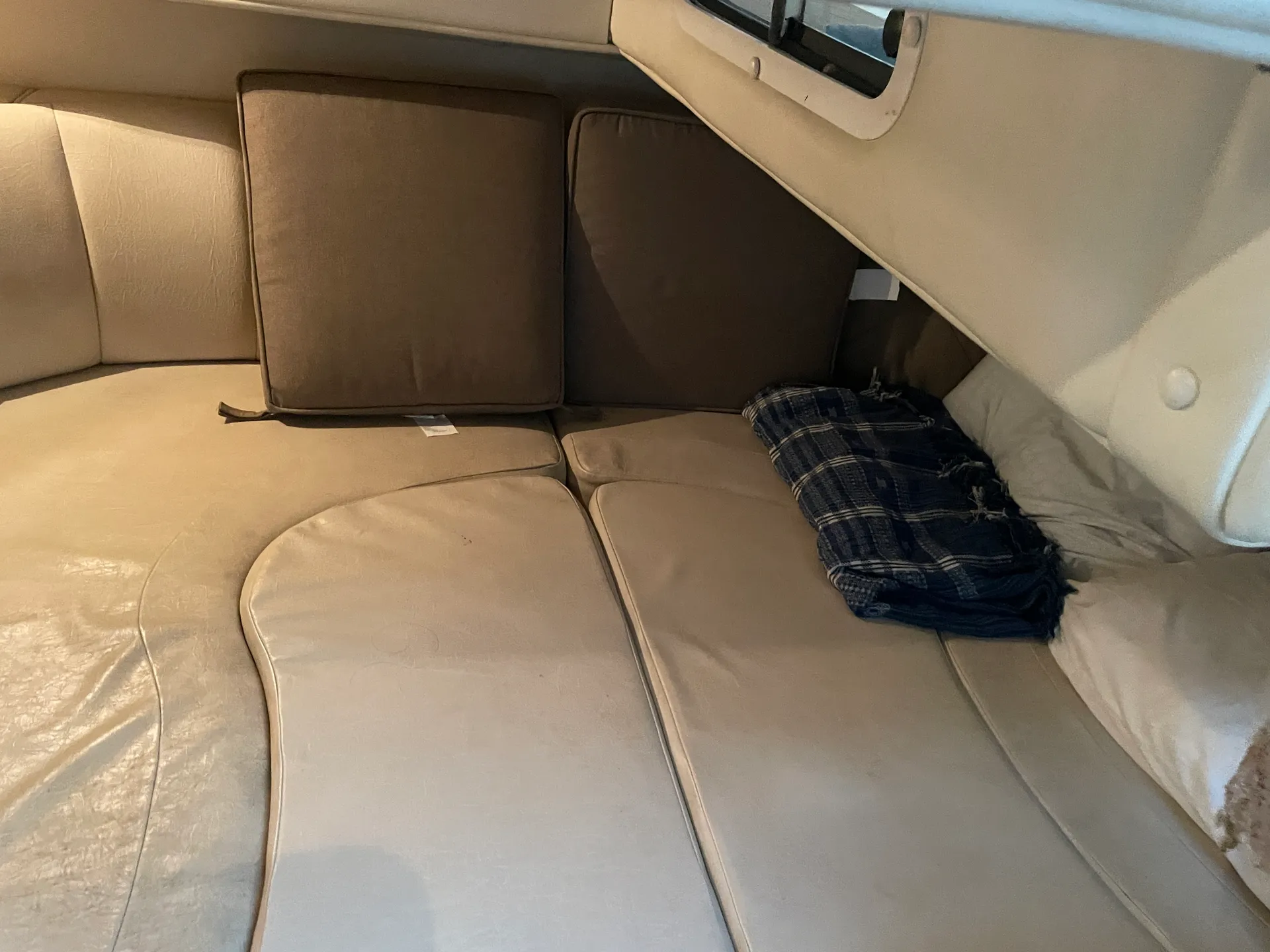 Rinker Boats 340 Fiesta Vee in Lewisville, TX — photo 9