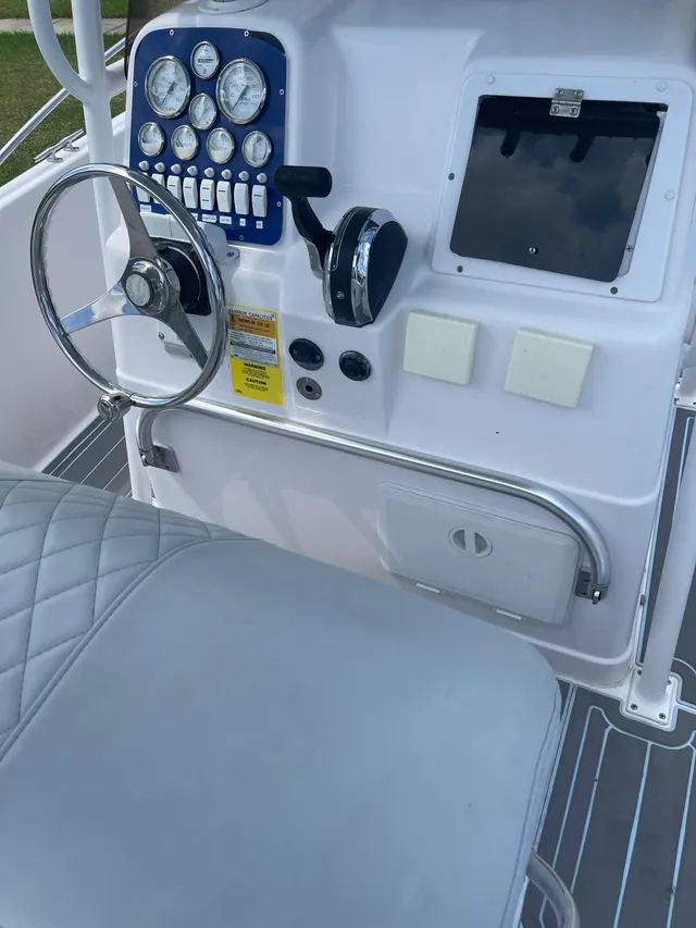 Rent a Pro-Line Boats center console in Fort Lauderdale, FL near me