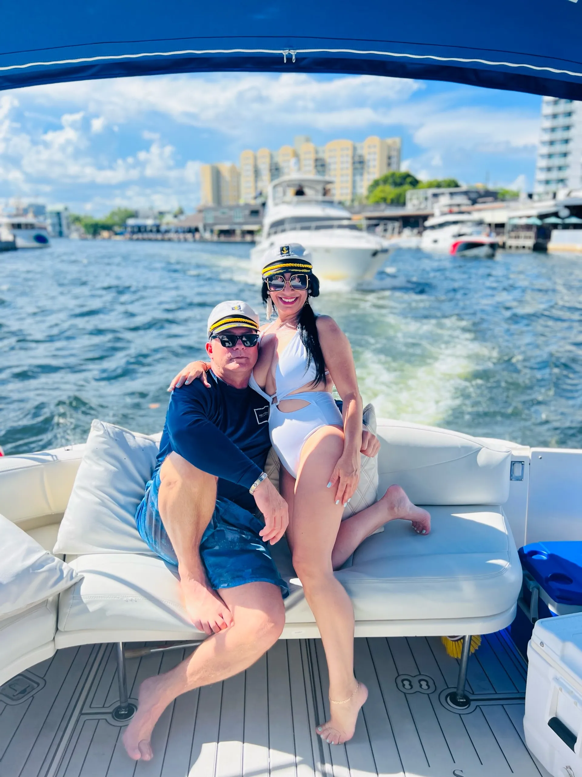 45' Sea Ray Birthday • Free Hour • Best Crew