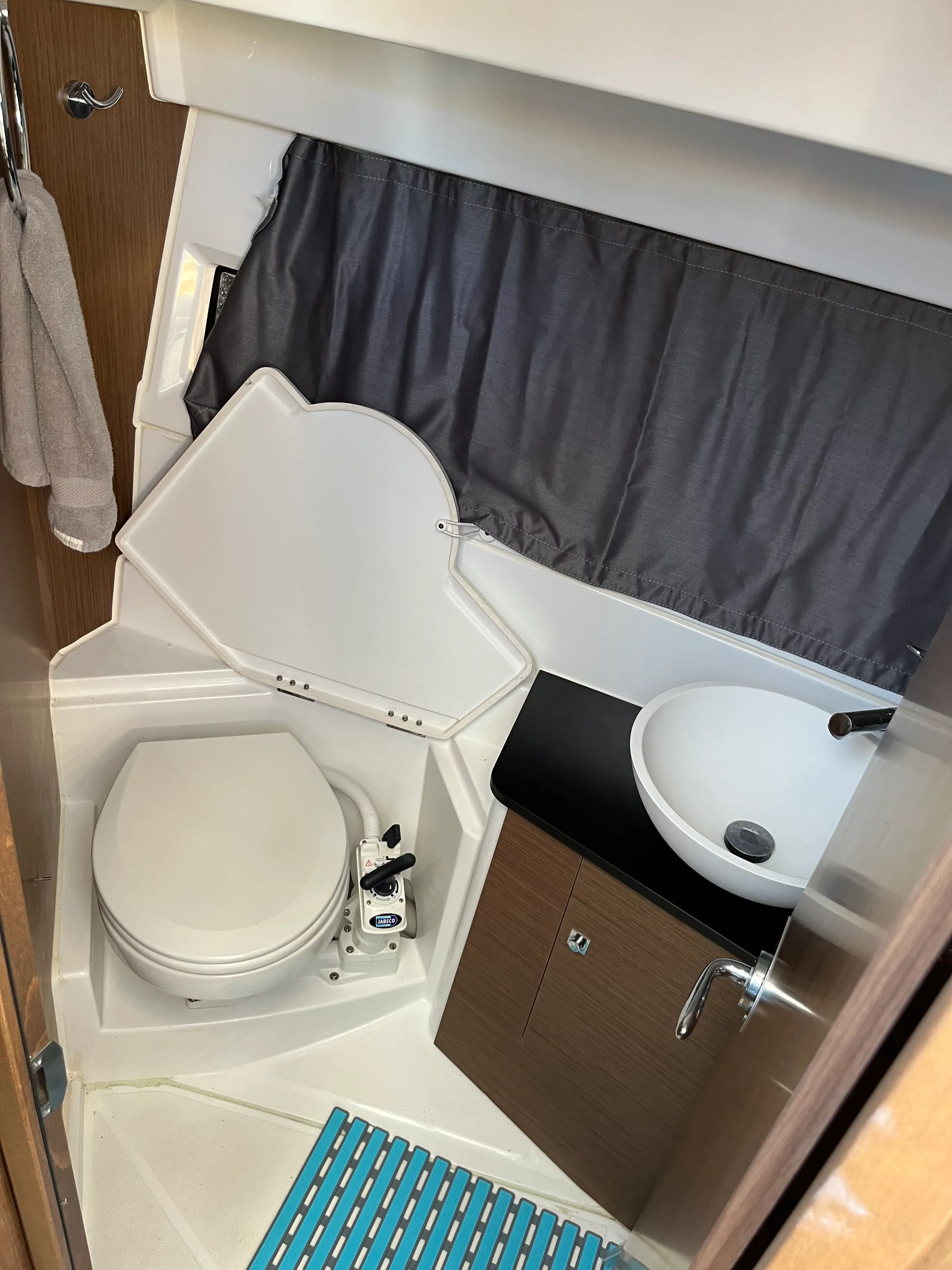 JEANNEAU NC 895 in Miami, FL — photo 9