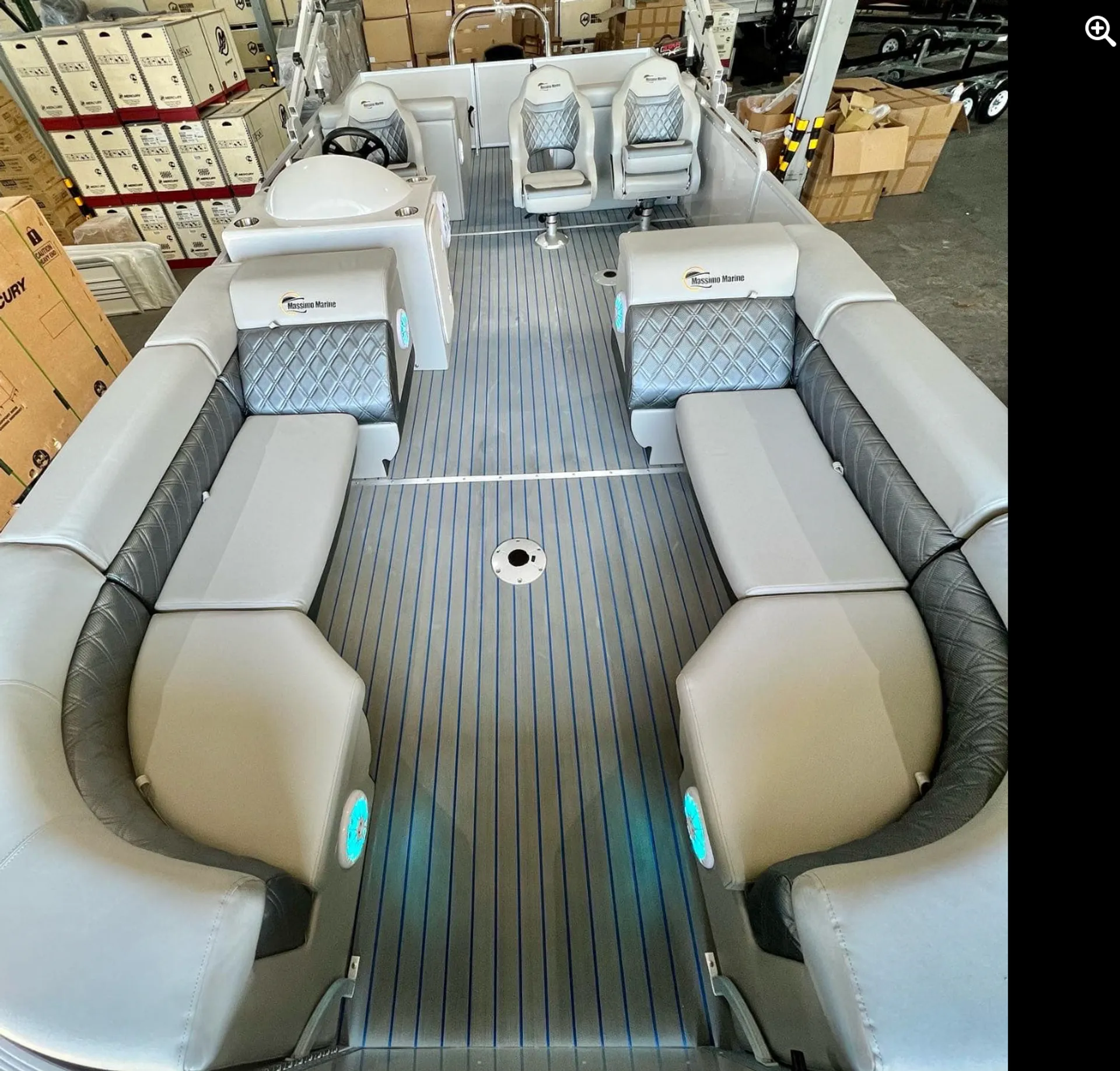 "Ultimate Sound Experience: Spacious Luxury Pontoon with Loud Audio"