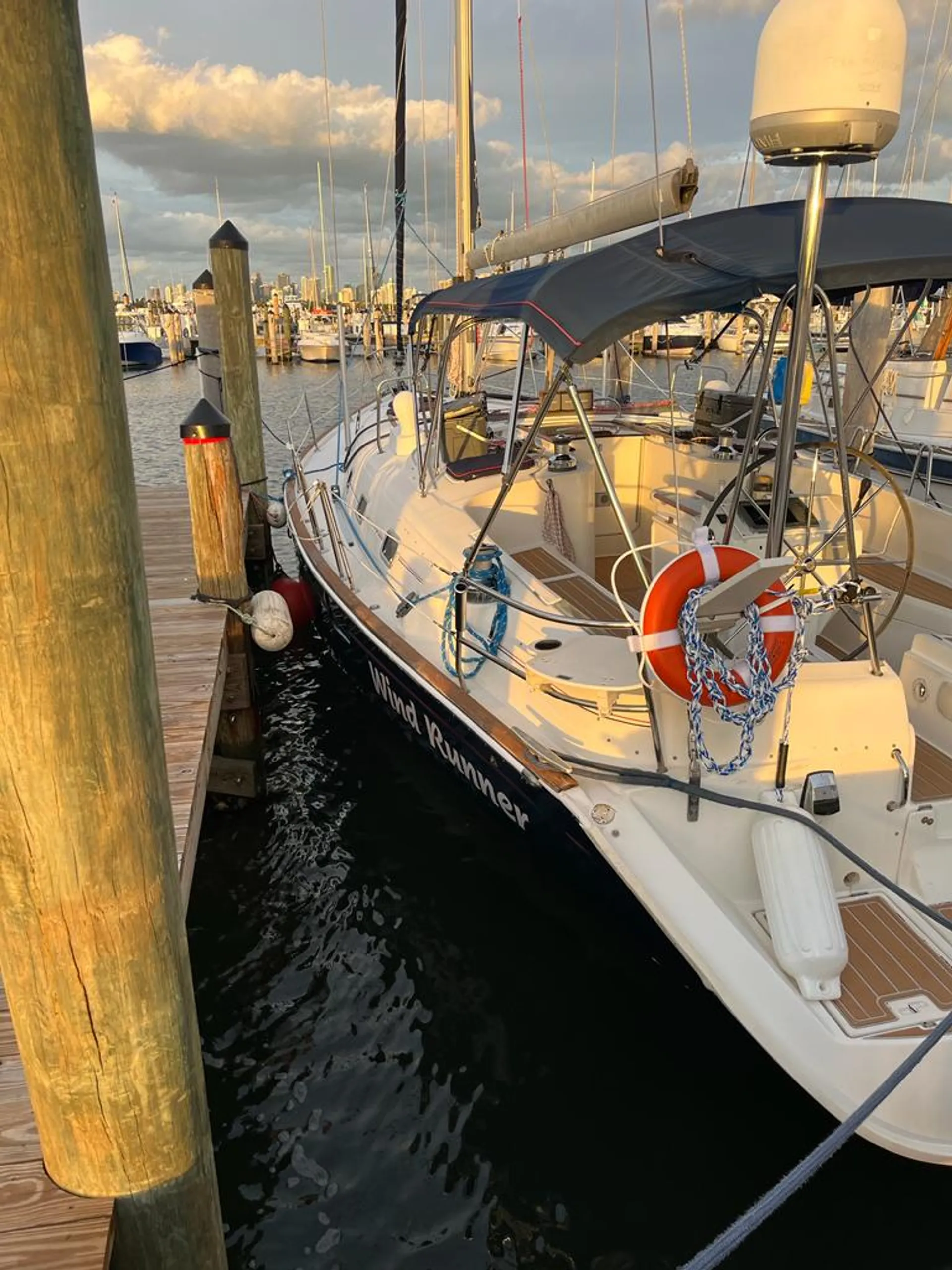 Luxury 47 feet Beneteau Yacht - Miami