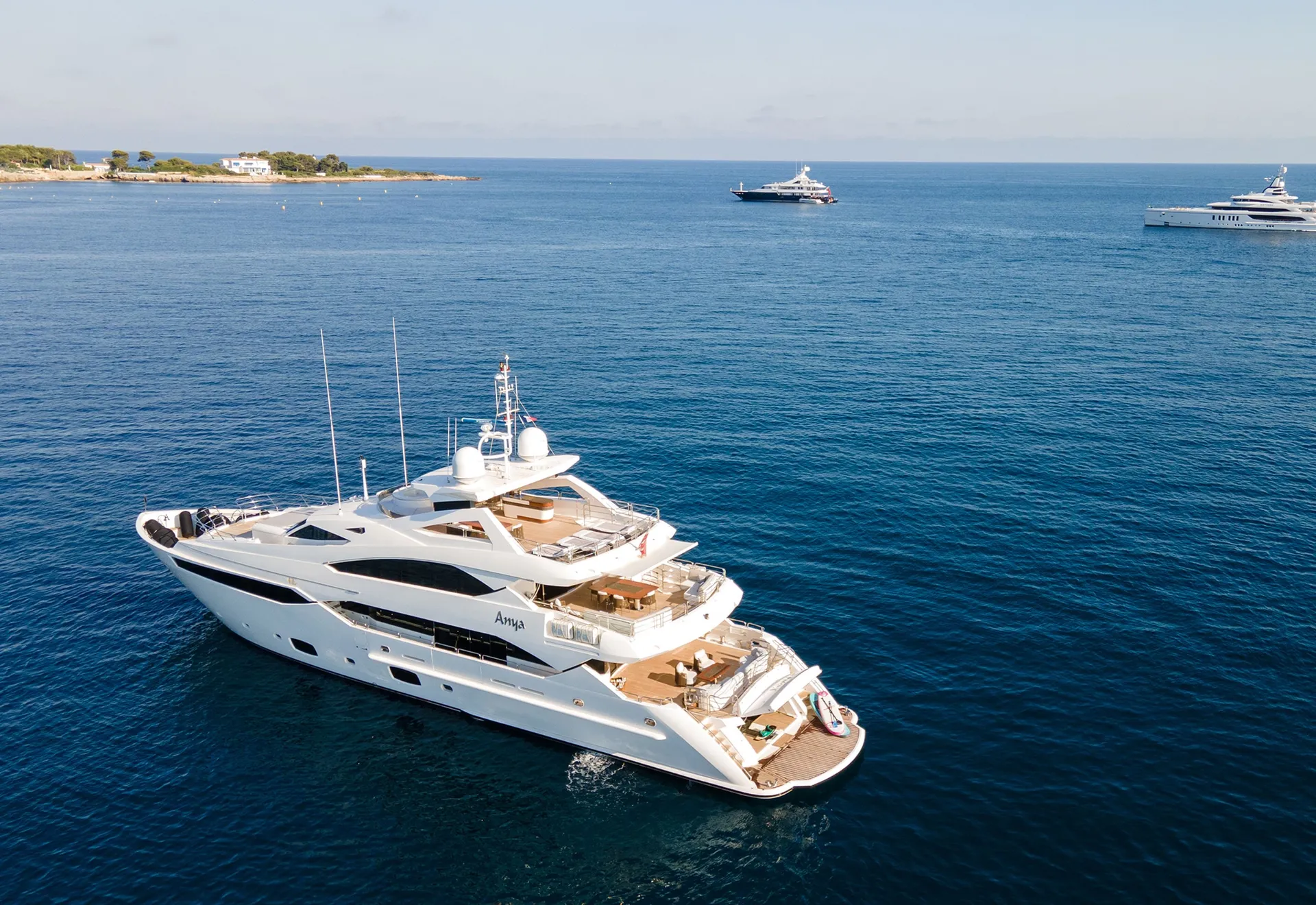 Sunseeker 40 metre yacht in Miami Beach, FL — photo 4