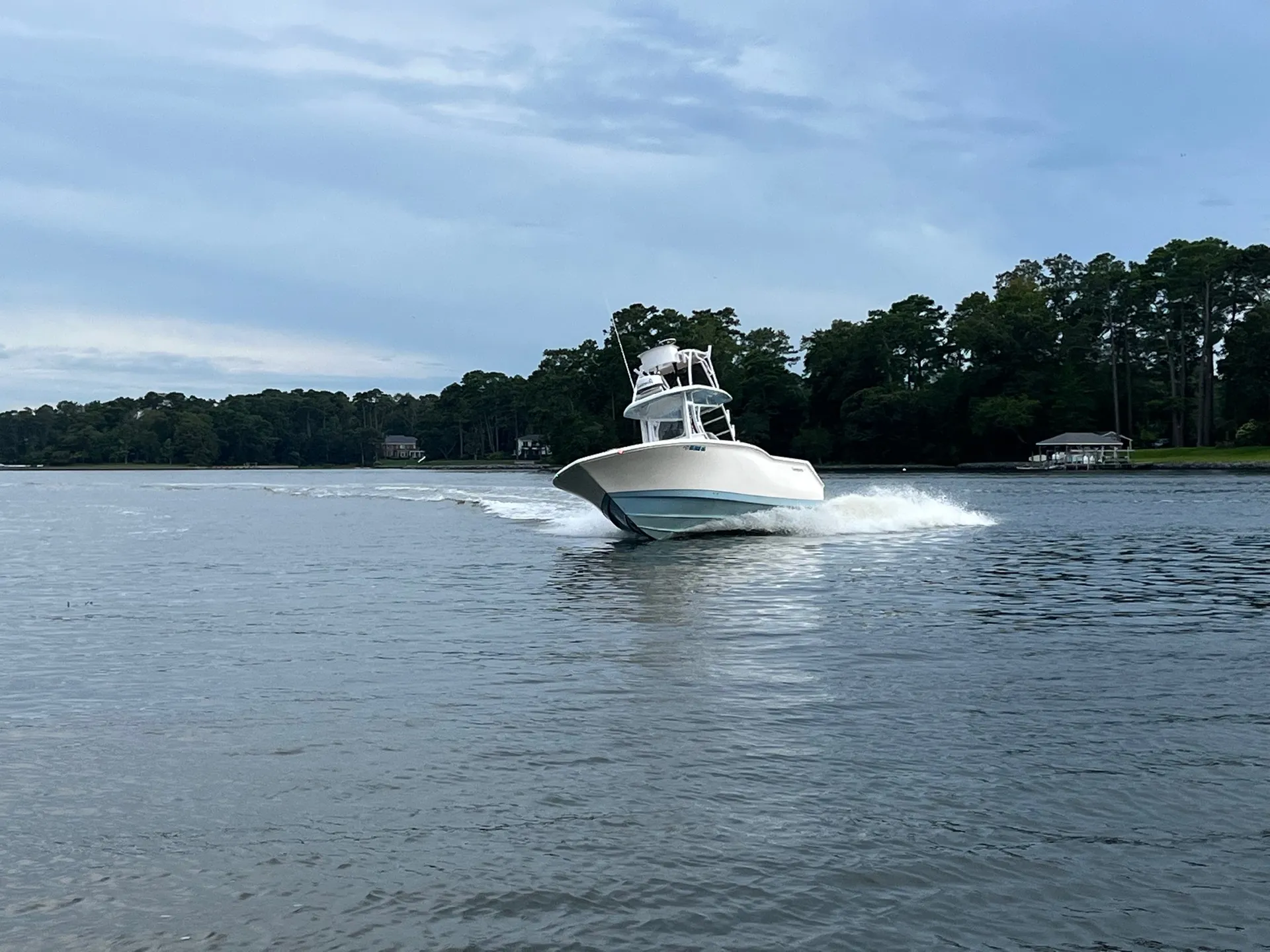 Tidewater 252 cc Adventure with tower