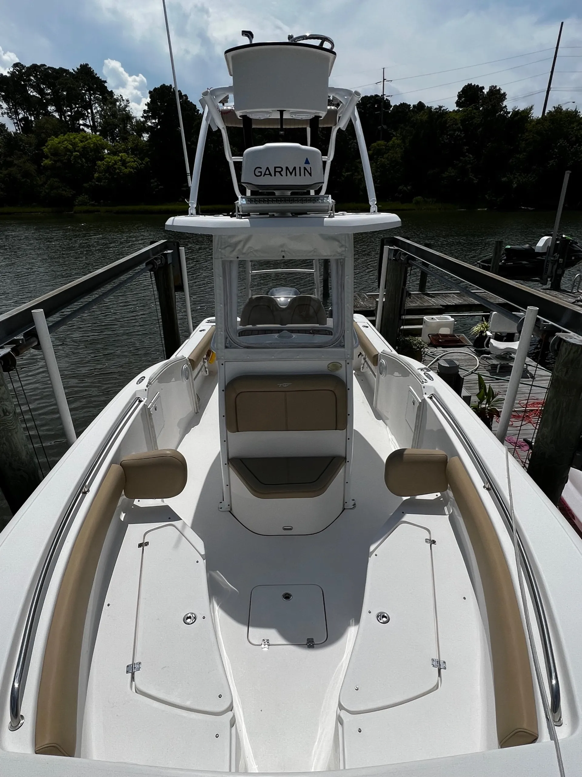 Tidewater 252 cc Adventure with tower