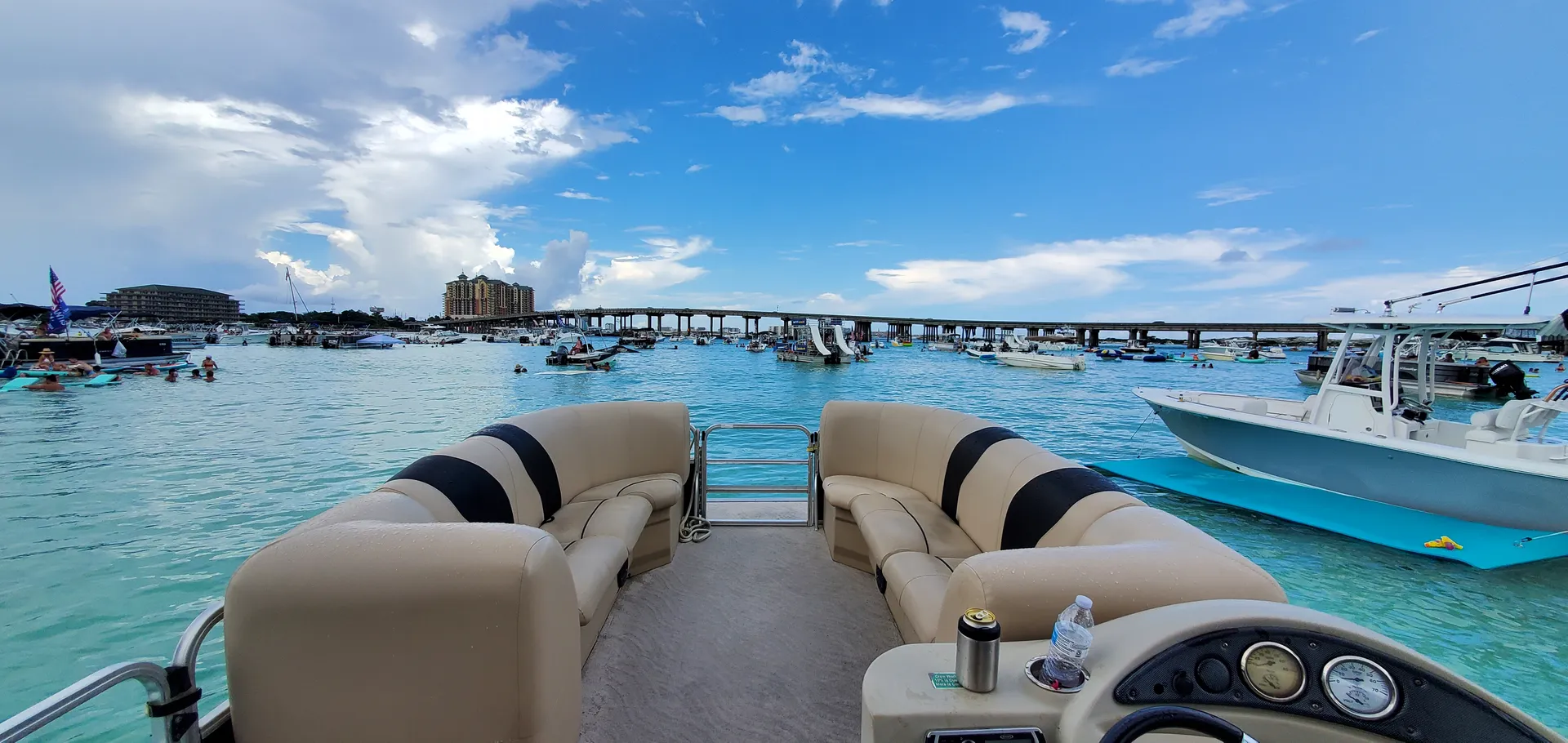 Pontoon Party!! For all gatherings (Paddleboard,Lily Pad, Inflatables)